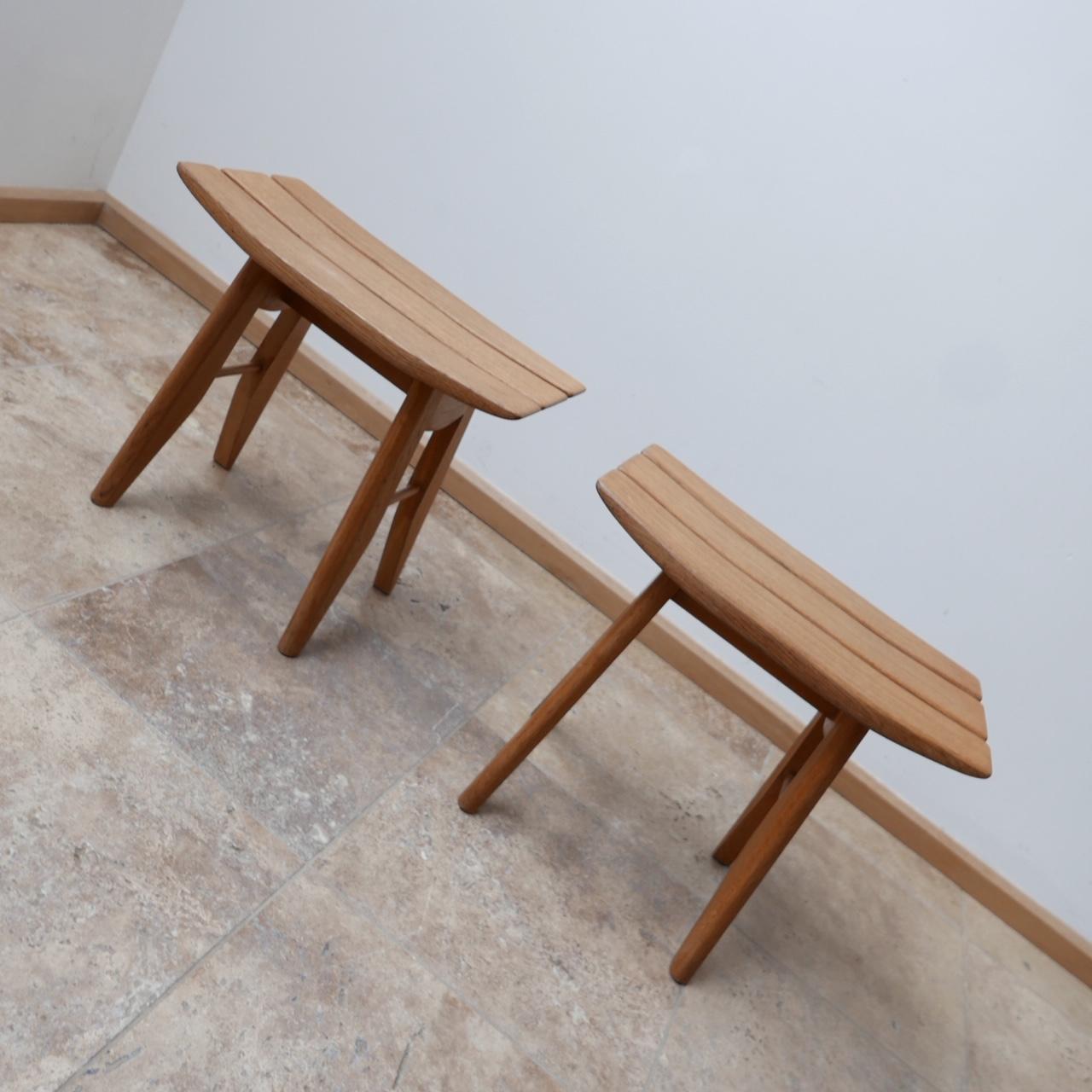Guillerme et Chambron Oak French Mid-Century Stools '2' In Good Condition In London, GB