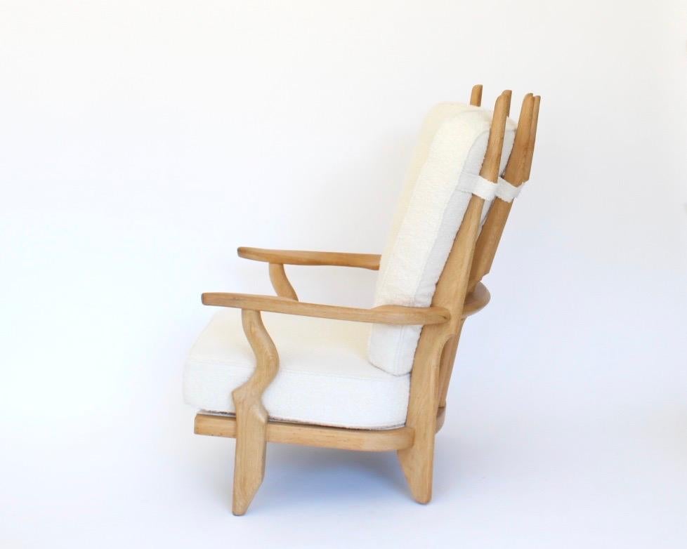 Mid-20th Century Guillerme et Chambron Oak Grand Repos French Lounge Chair Votre Maison