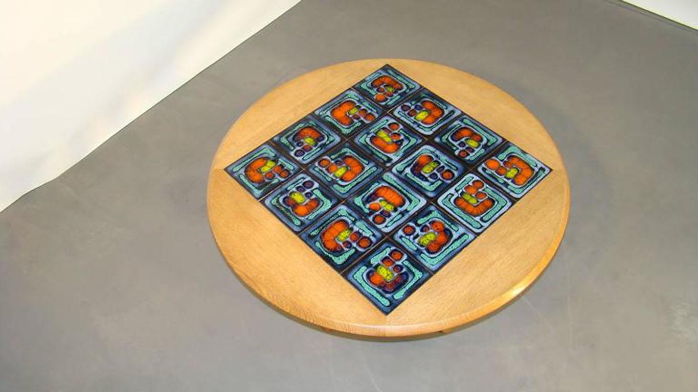 Robert Guillerme et Jacques Chambron, oak gueridon Stanislas model with ceramics.
Table with two positions system: Can be gueridon or dining table (up and down system).
Edition Votre Maison, circa 1970.

 Votre maison : a style, a concept, a
