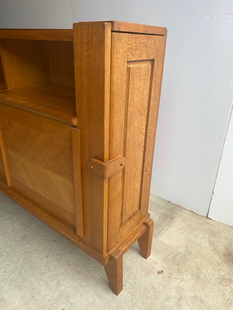 Guillerme et Chambron Oak Highboard, France, 1960's In Good Condition In Austin, TX