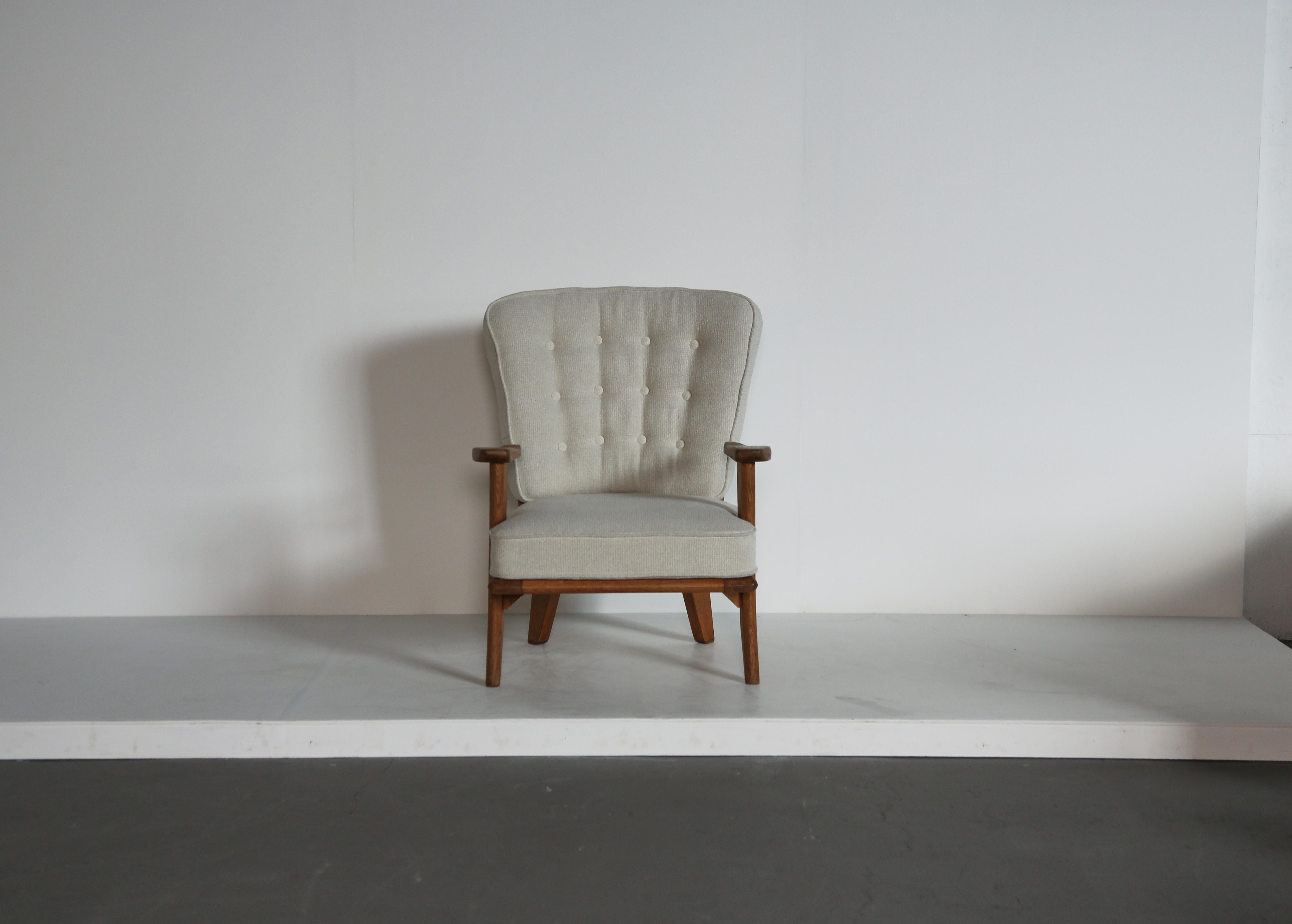 Guillerme et Chambron Oak Lounge Chair / Armchair No. 2, France, 1960s For Sale 2
