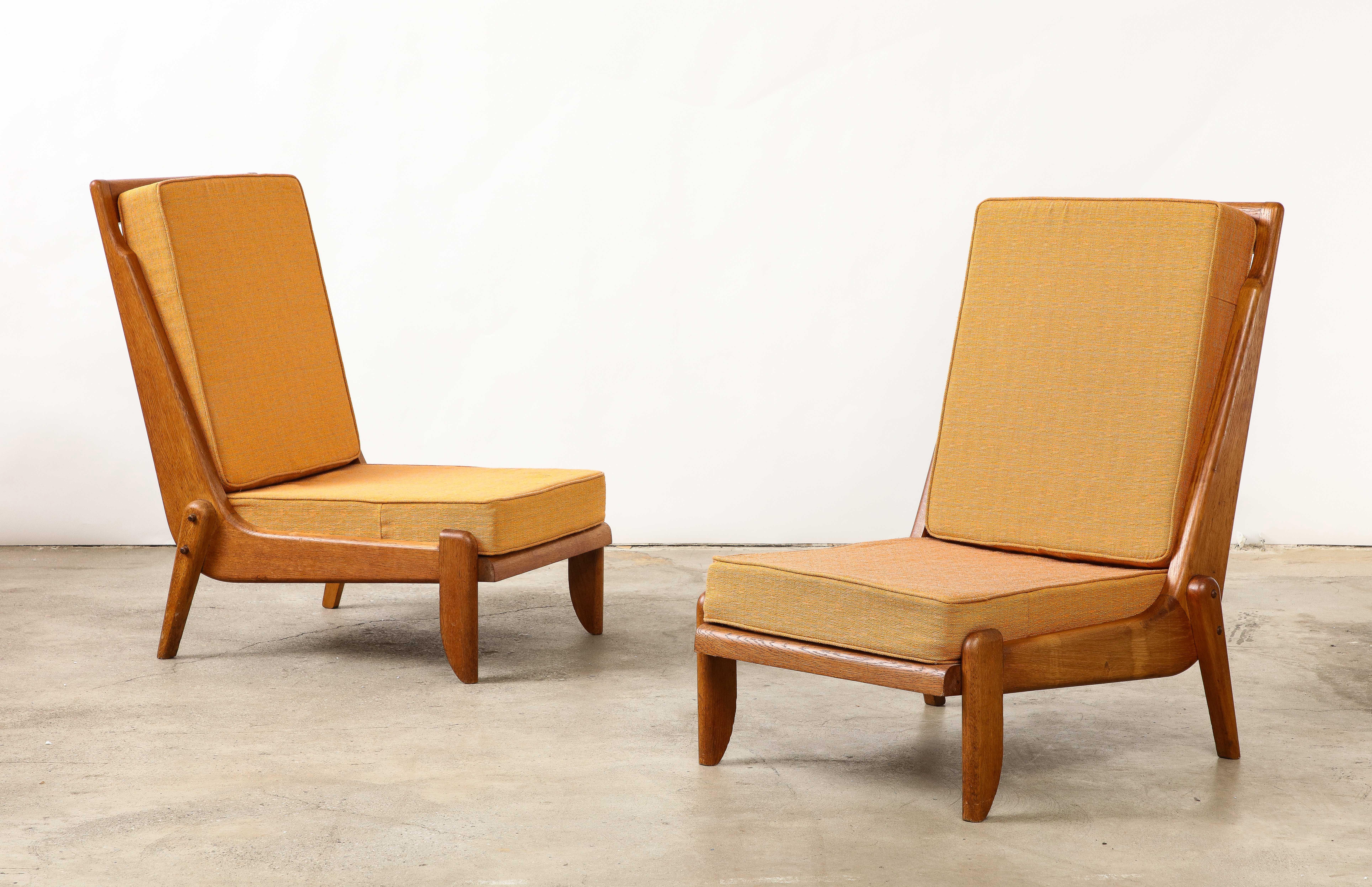 Guillerme et Chambron Oak Lounge Chair with Sculptural Legs, France, c. 1960 For Sale 7