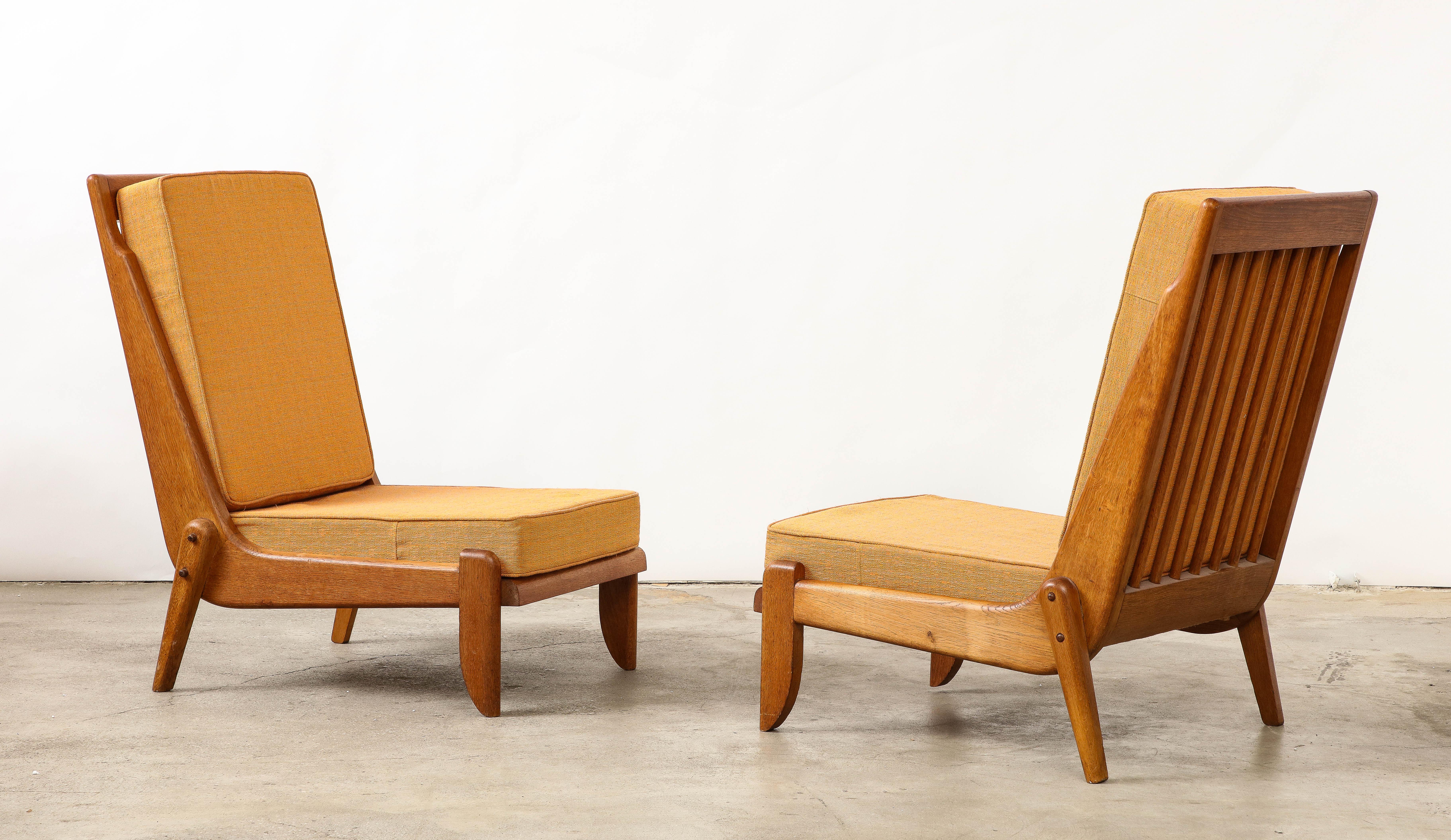 Guillerme et Chambron Oak Lounge Chair with Sculptural Legs, France, c. 1960 For Sale 8