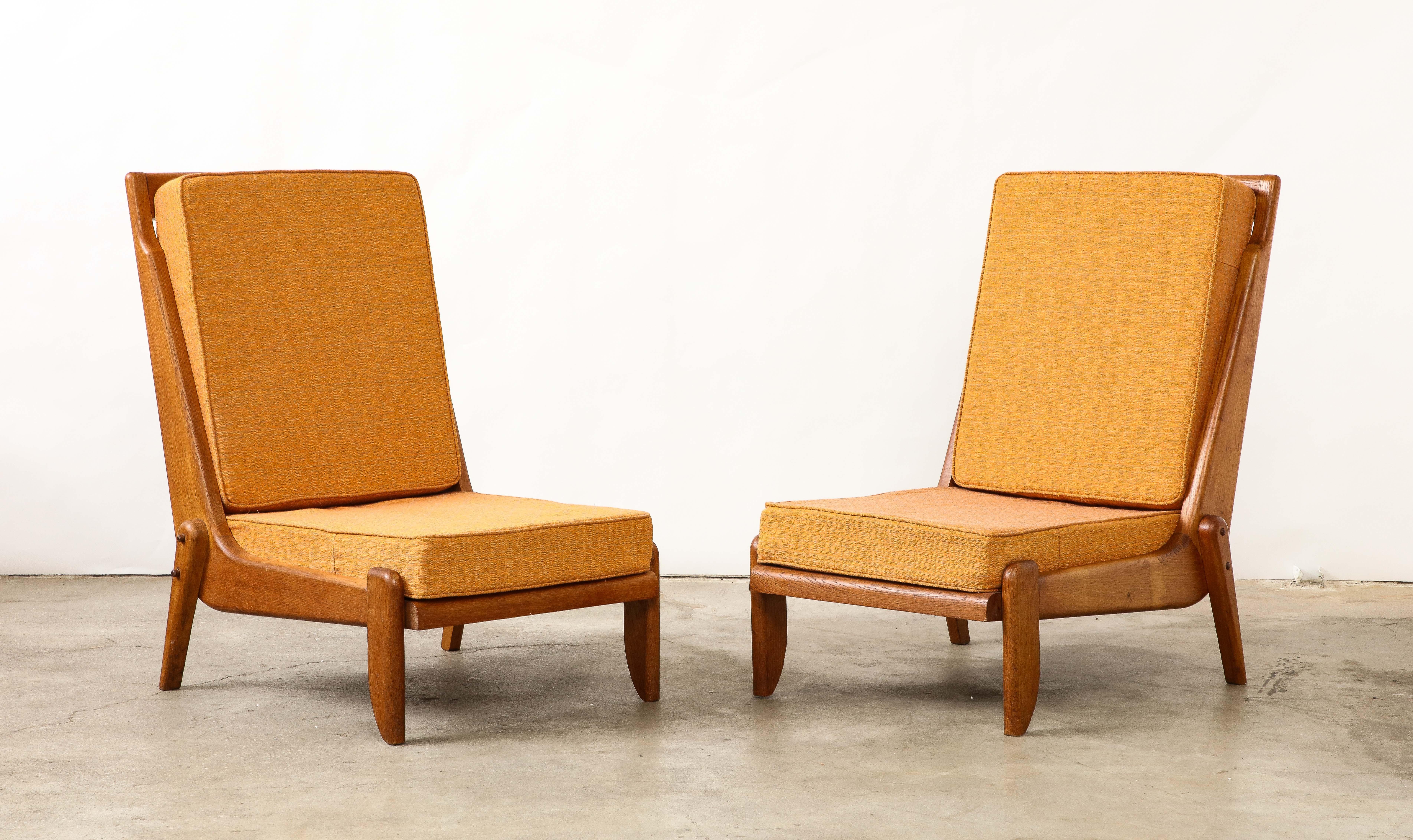 Guillerme et Chambron Oak Lounge Chair with Sculptural Legs, France, c. 1960 For Sale 9