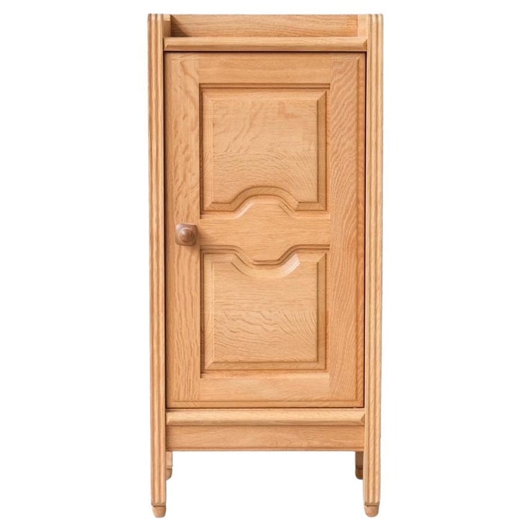 Armoire française du milieu du siècle en chêne de Guillerme et Chambron