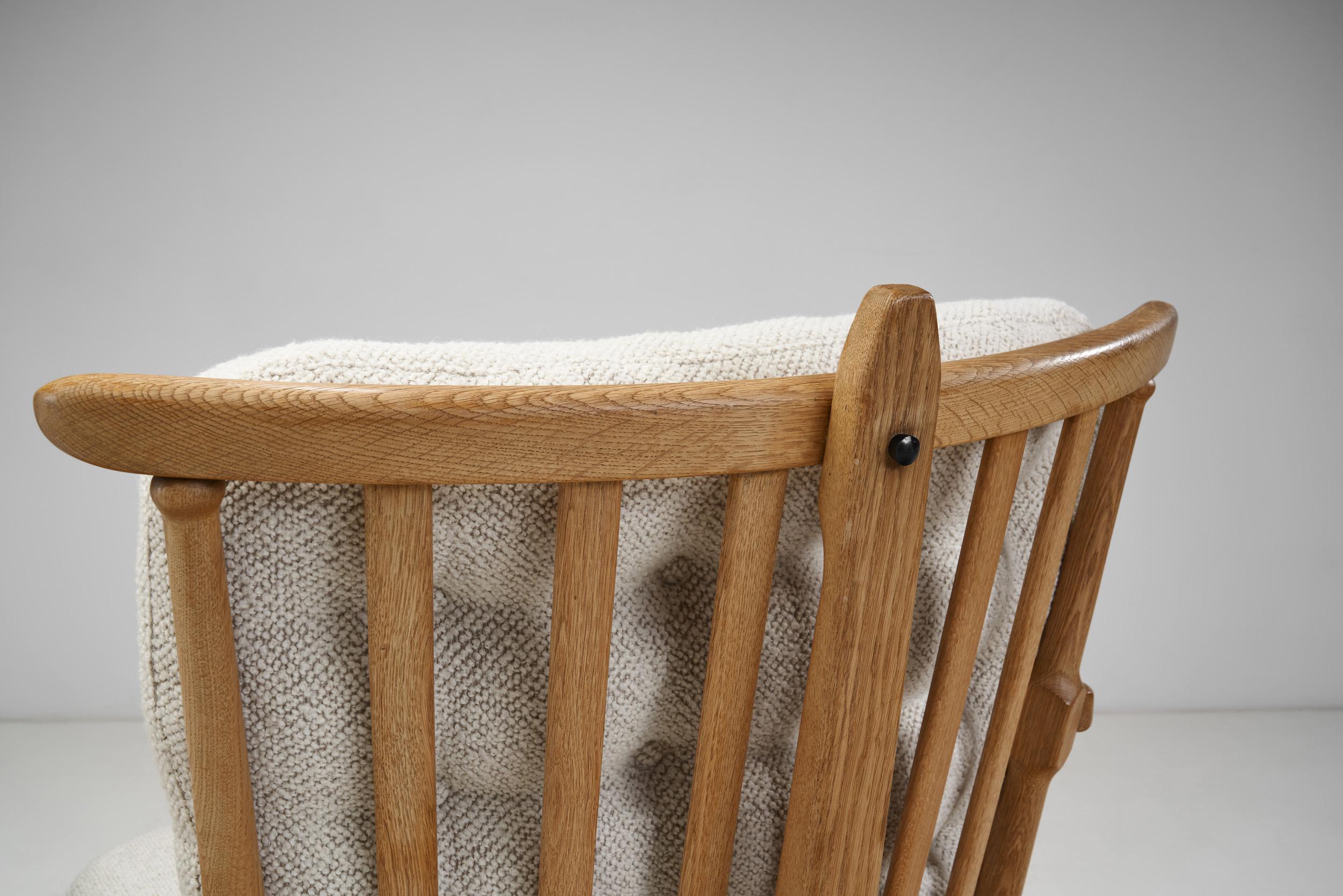 Guillerme et Chambron Oak Settee with Connecting Table, France 1950s en vente 1