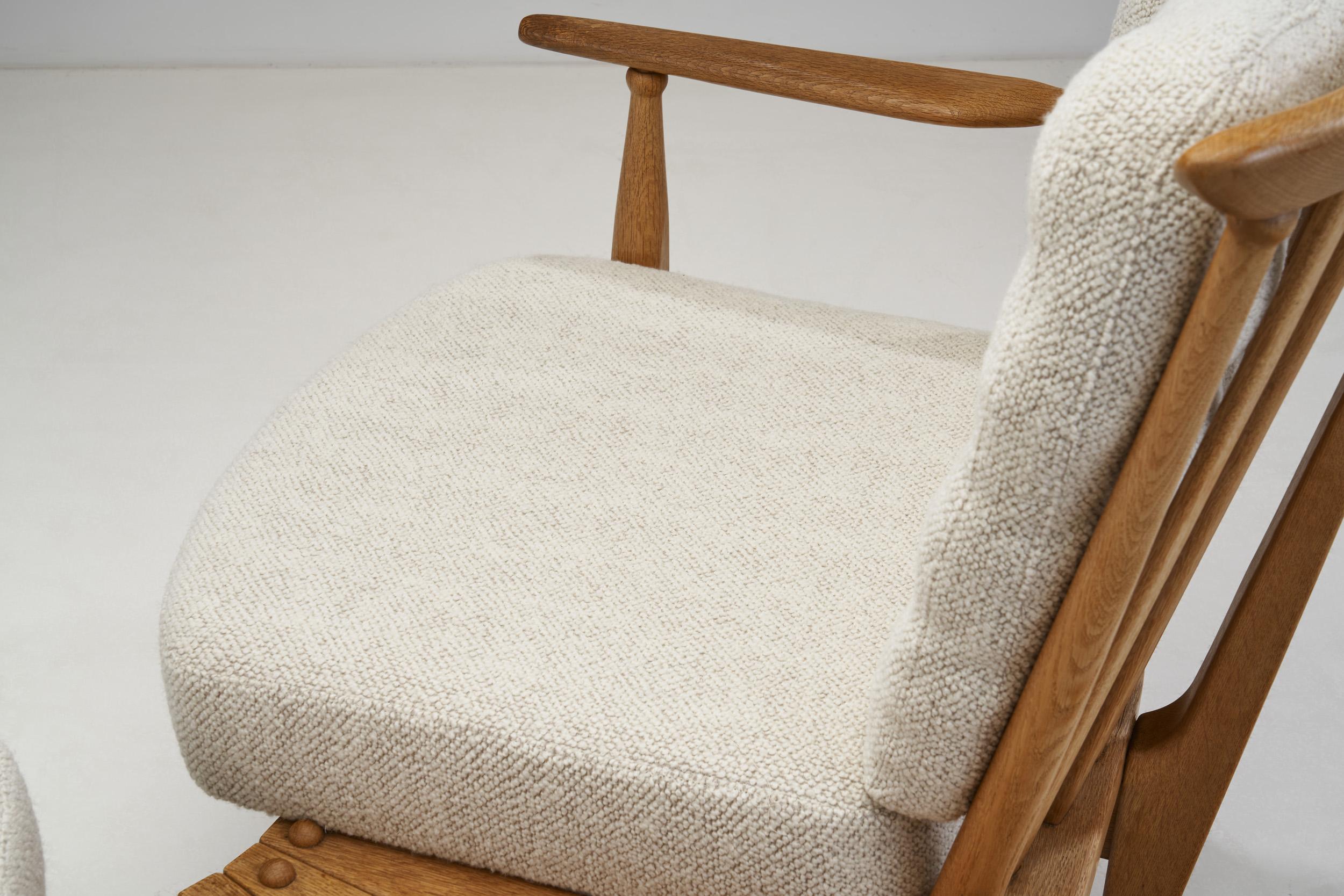 Guillerme et Chambron Oak Settee with Connecting Table, France 1950s en vente 2