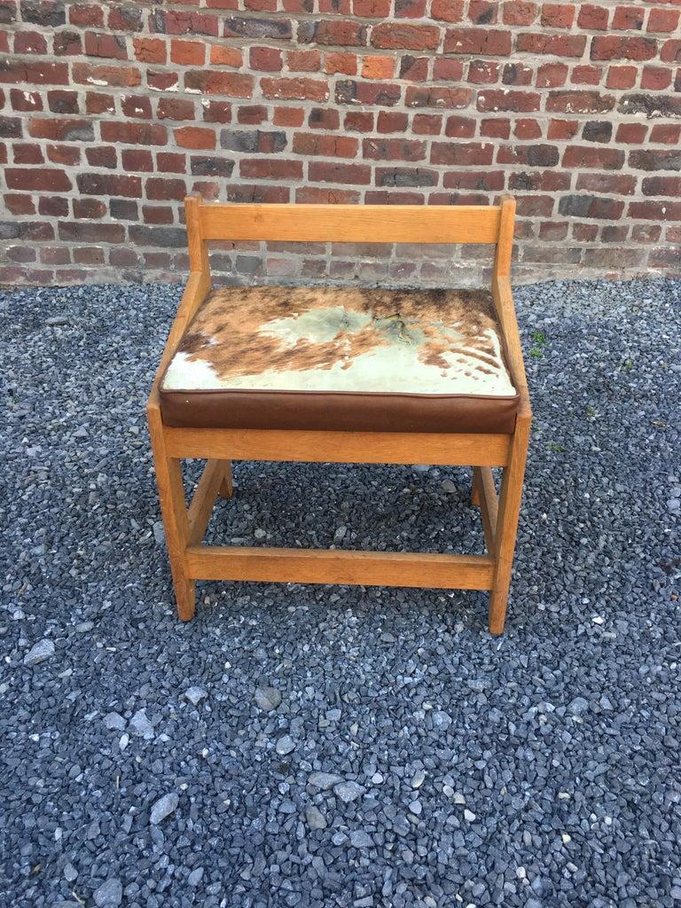 Guillerme et Chambron, Oak Stool, Edition Votre Maison, circa 1970 (Moderne der Mitte des Jahrhunderts) im Angebot