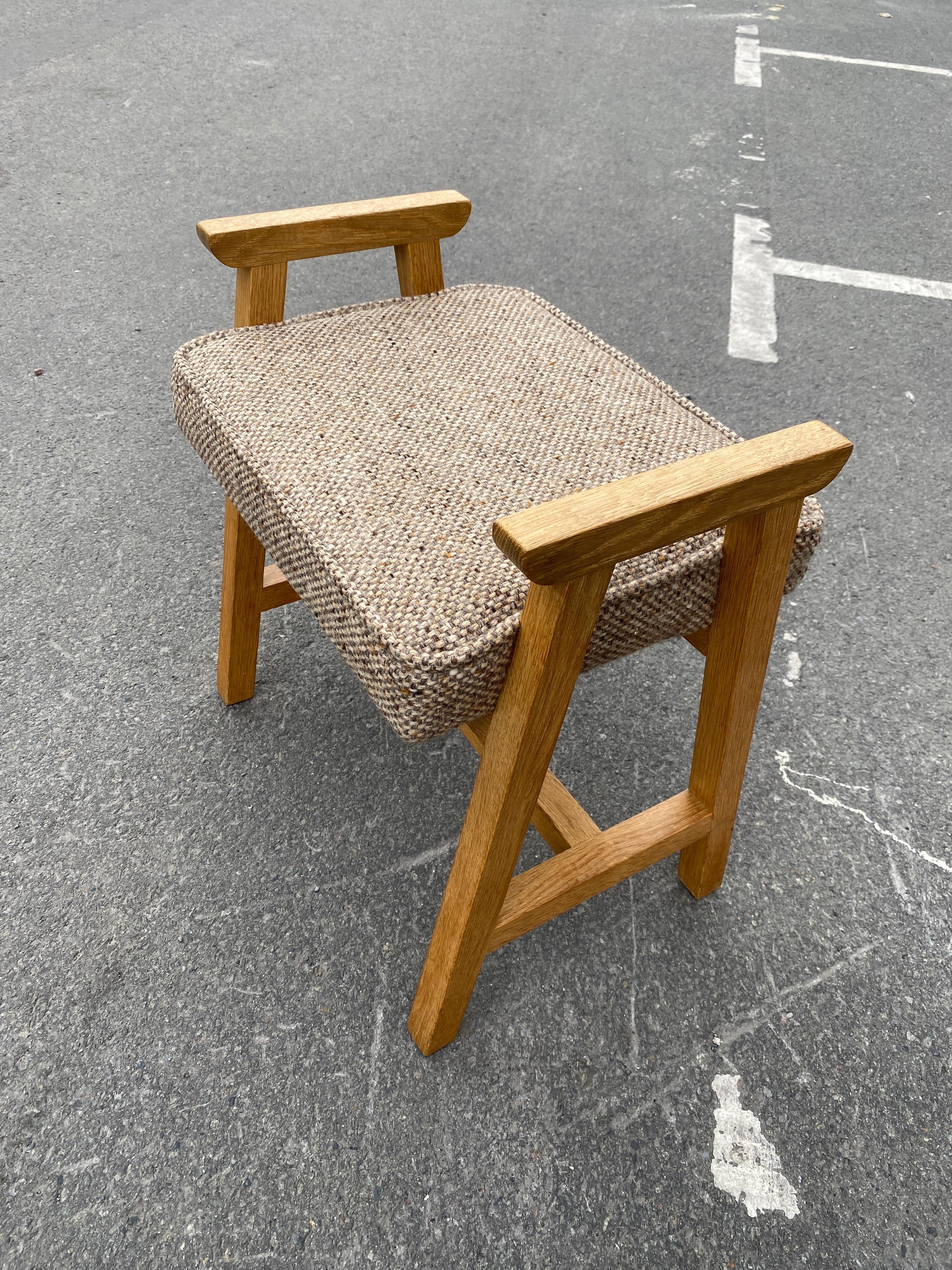 Guillerme et Chambron, Oak Stool, Edition Votre Maison, circa 1970 In Good Condition For Sale In Saint-Ouen, FR