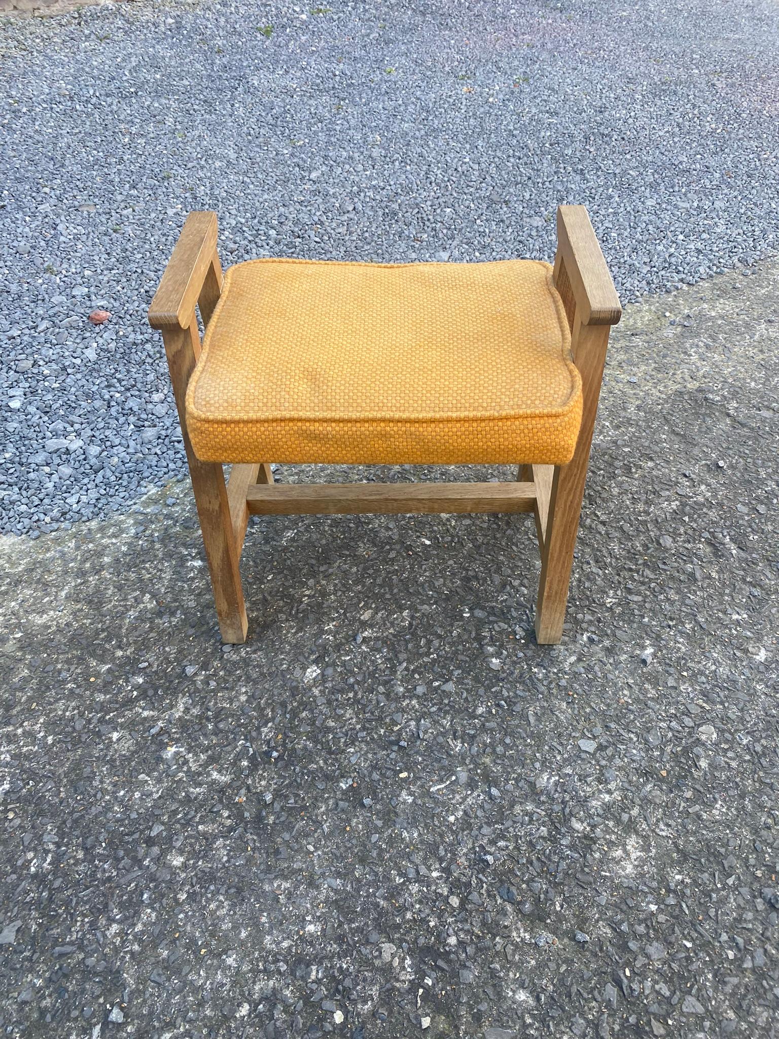 XX secolo Guillerme et Chambron, Sgabello in Oak, Edition Votre Maison, circa 1970 in vendita