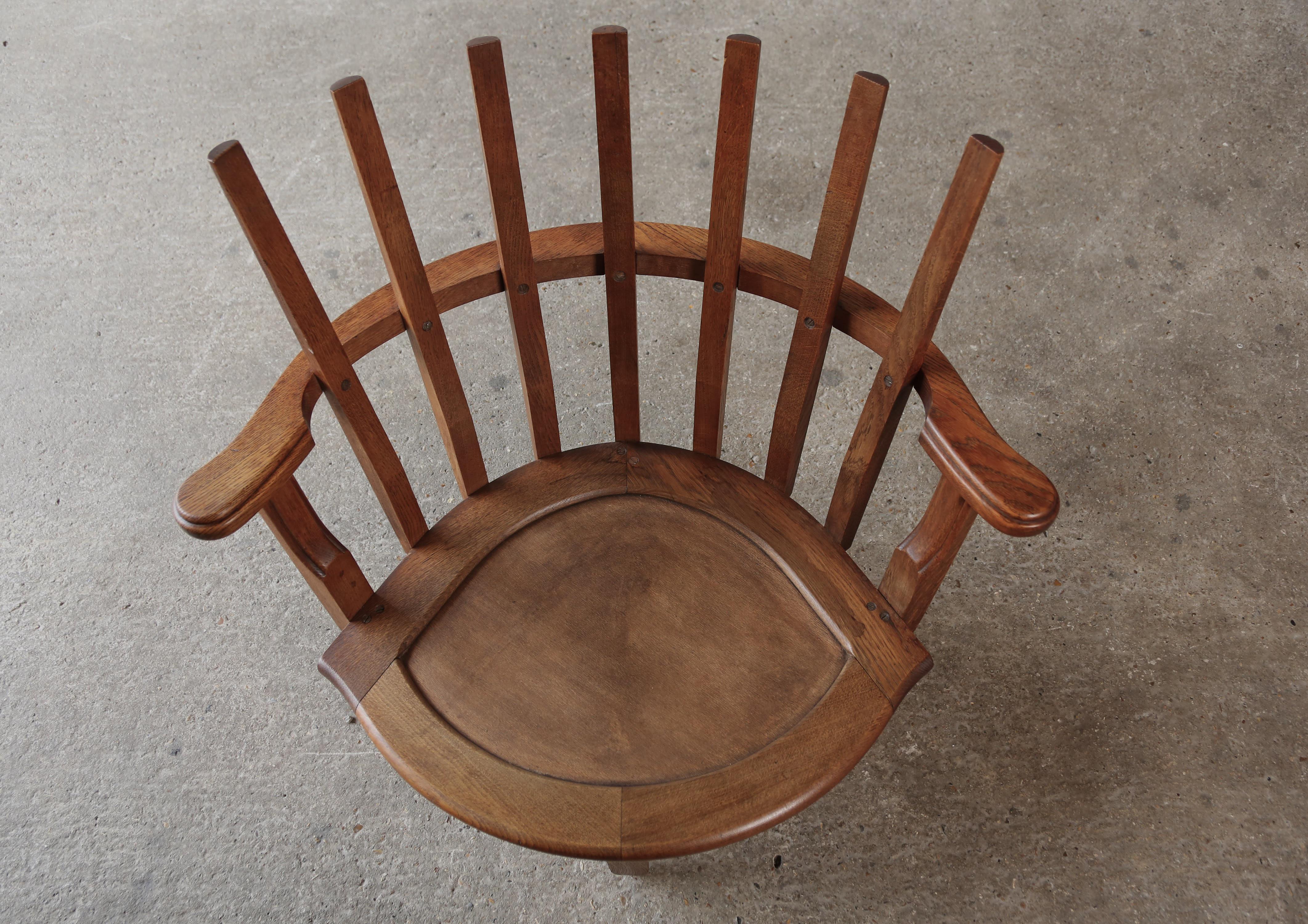 Guillerme et Chambron Oak Tricoteuse Corner Chair, France, 1960s  For Sale 5