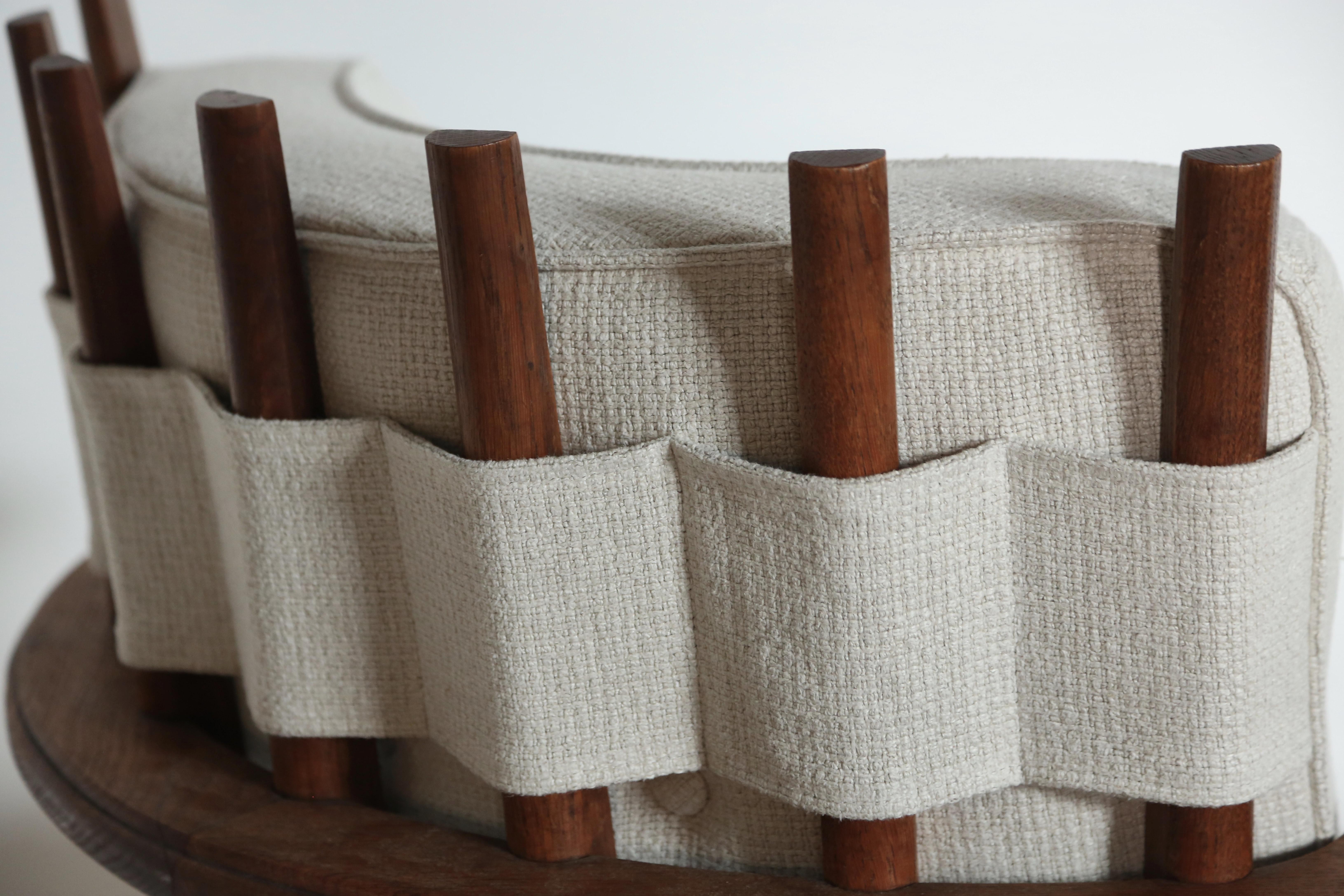 Guillerme et Chambron Oak Tricoteuse Corner Chair, France, 1960s For Sale 6