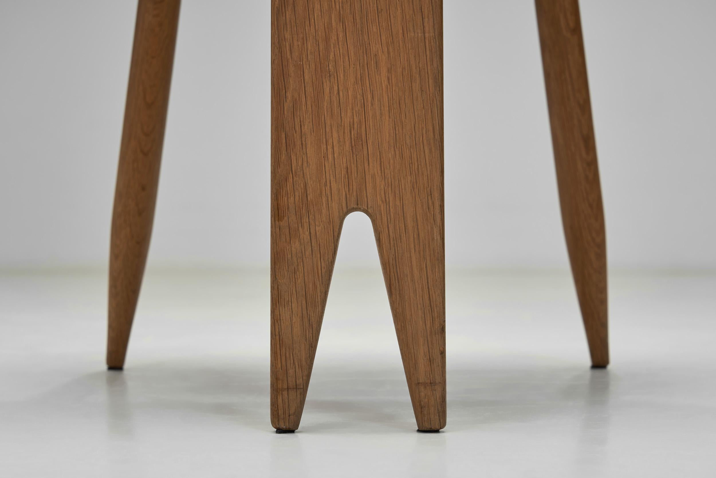 Guillerme et Chambron Oak Tripod Stool for Votre Maison, France ca 1950s For Sale 9