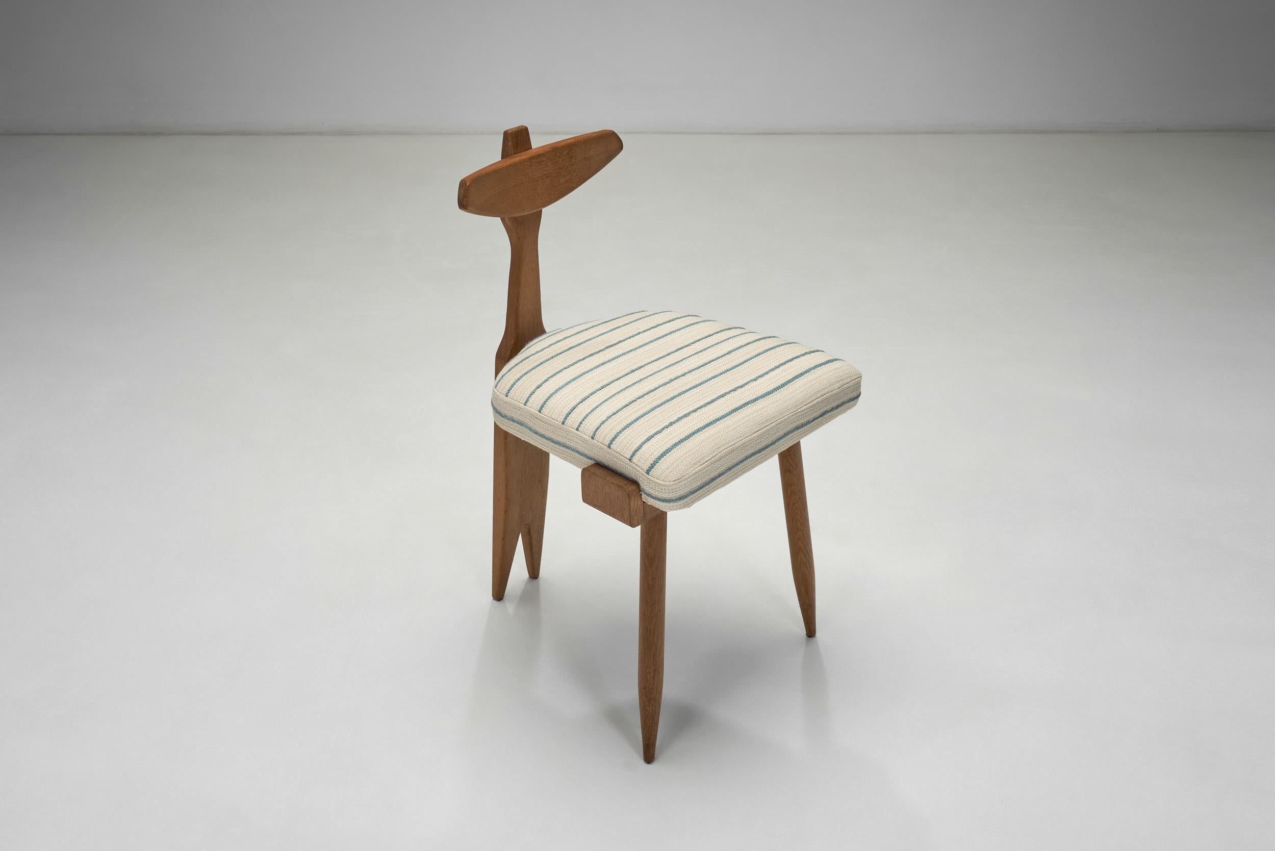 Mid-20th Century Guillerme et Chambron Oak Tripod Stool for Votre Maison, France ca 1950s For Sale