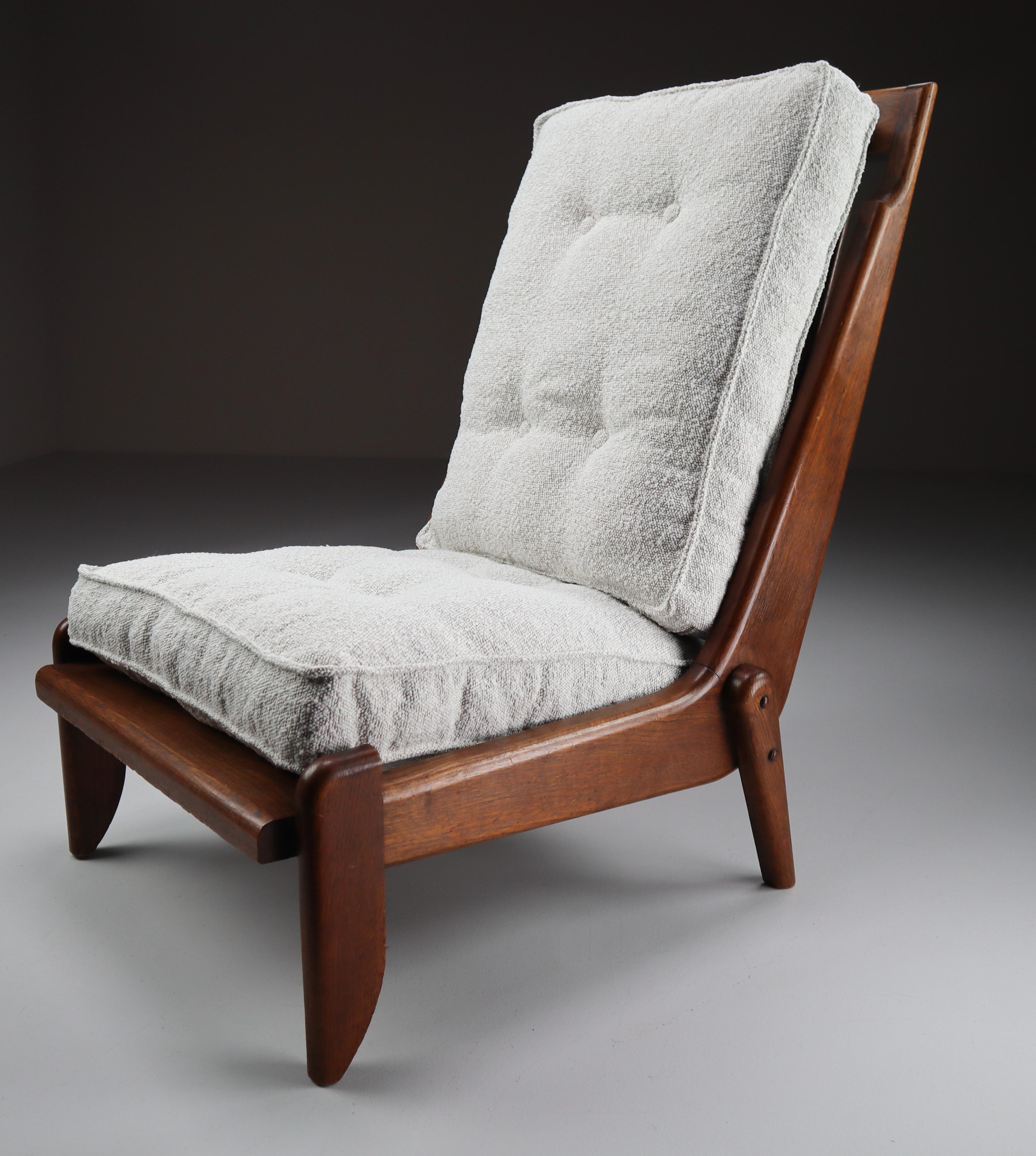 20th Century Guillerme et Chambron Pair Lounge Chairs in Oak and bouclé fabric, France, 1950s