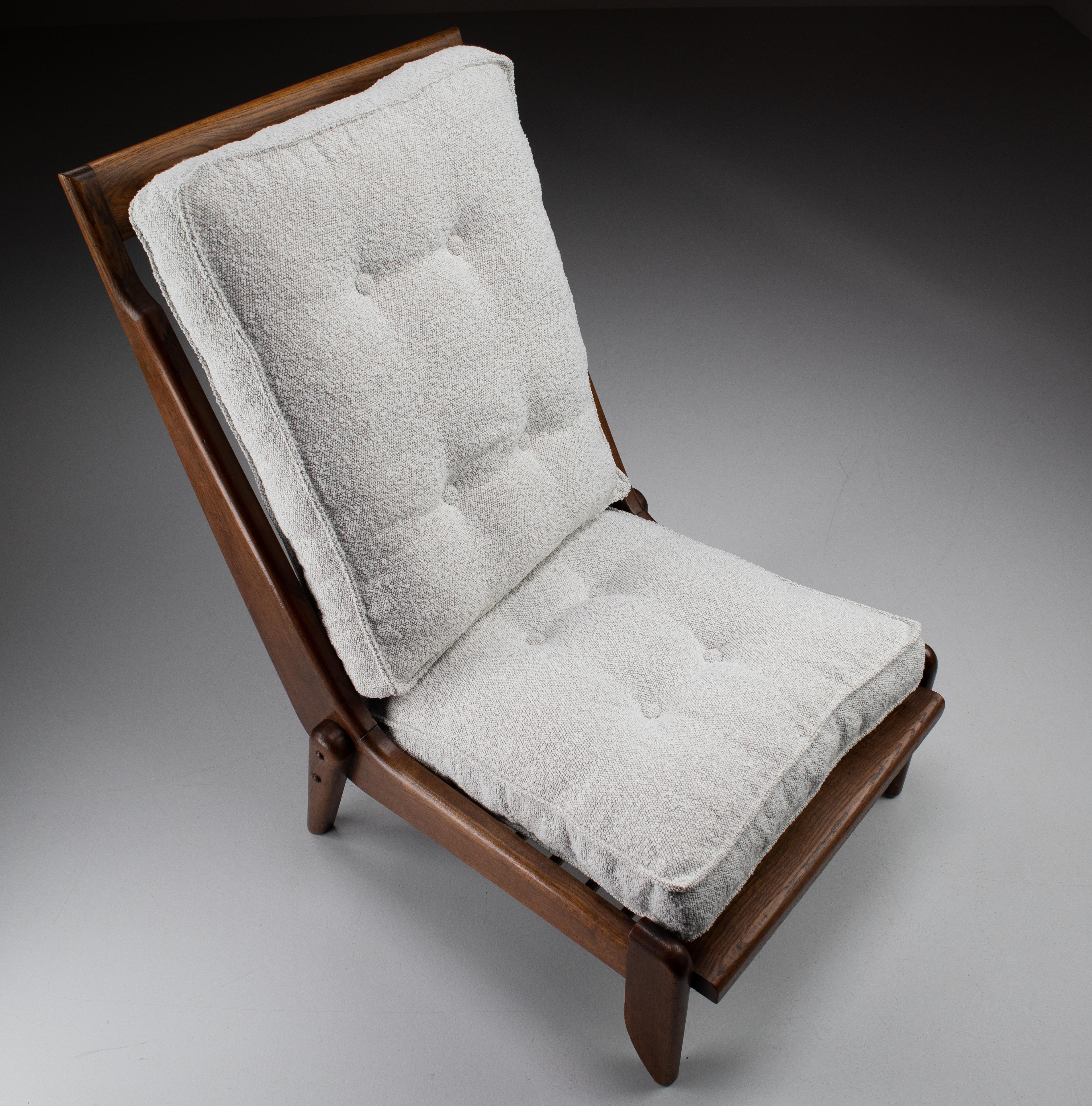 Bouclé Guillerme et Chambron Pair Lounge Chairs in Oak and bouclé fabric, France, 1950s
