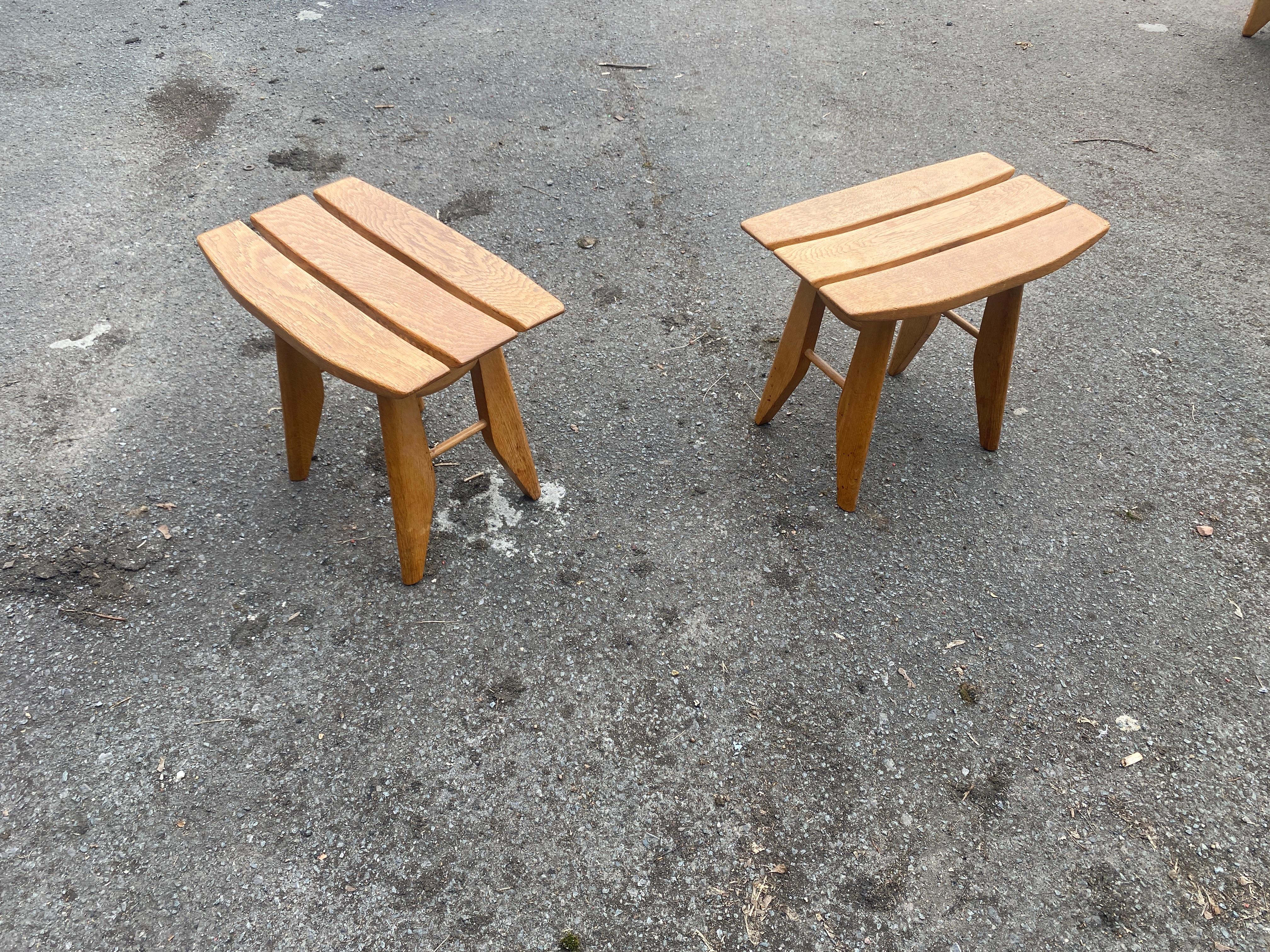 Guillerme et Chambron, Pair of 1970 Oak stools Edited by Votre Maison en vente 3
