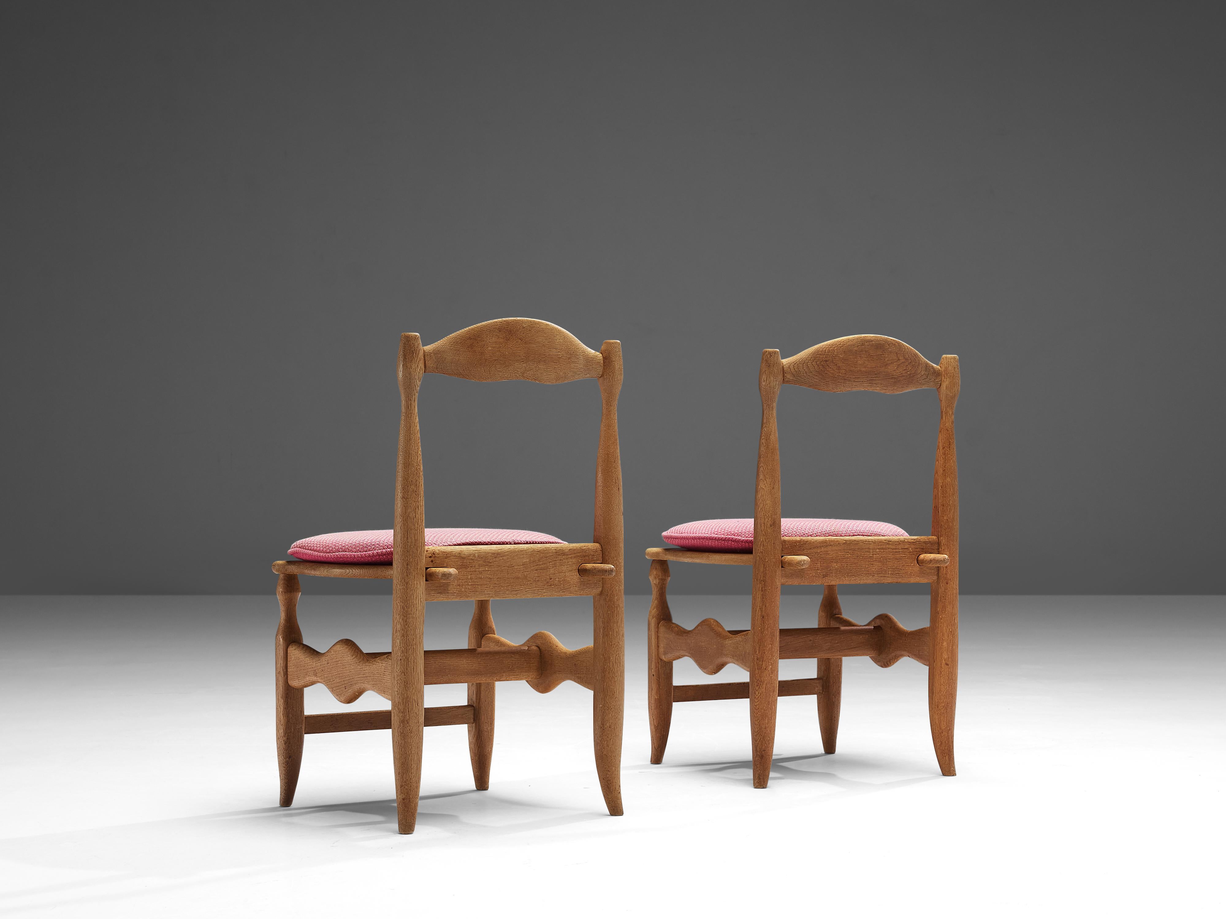 French Guillerme et Chambron Pair of Dining Chairs in Oak and Pink Fabric
