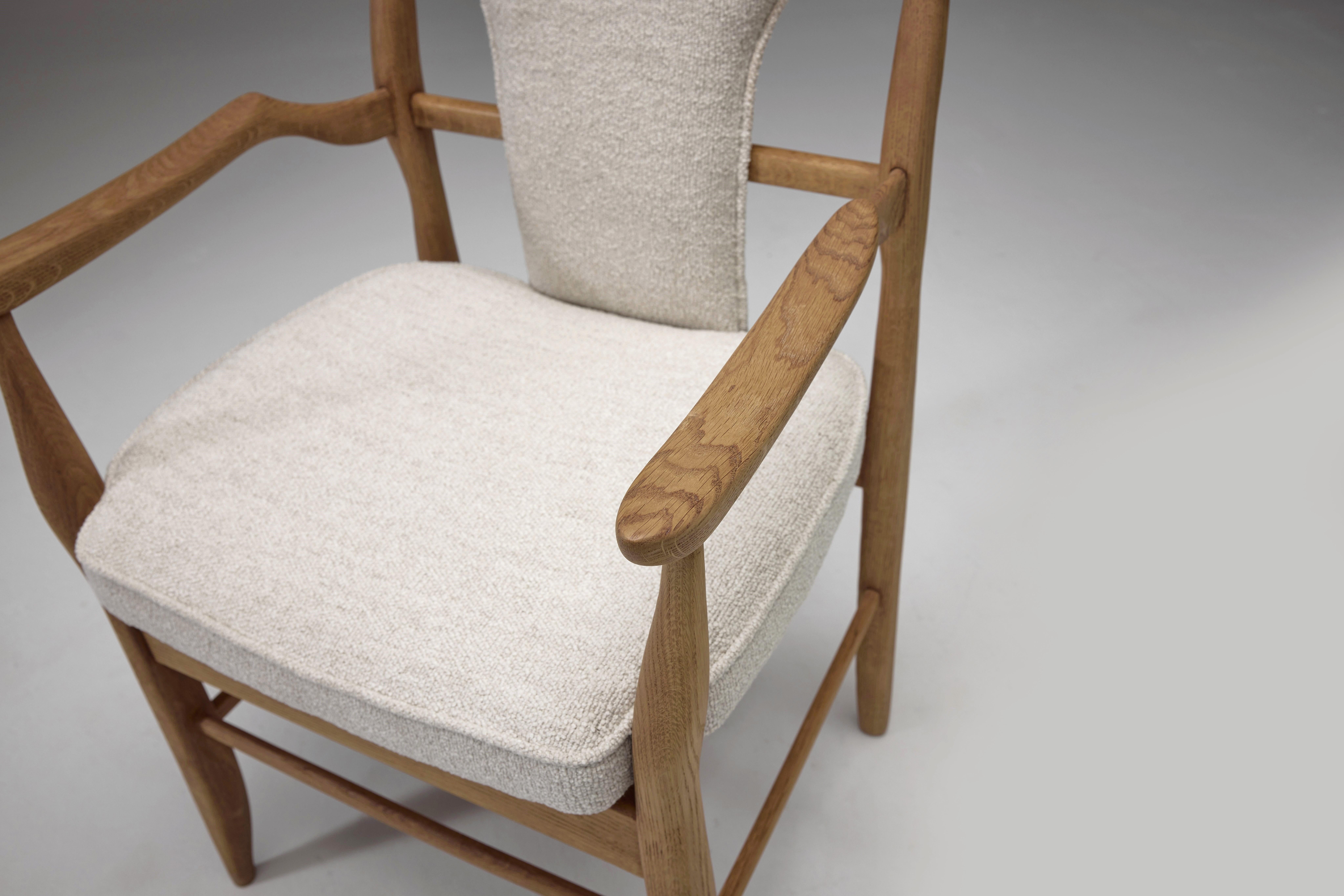 Tissu Guillerme et Chambron  Paire de fauteuils de salle à manger Fumay pour Votre Maison, France en vente