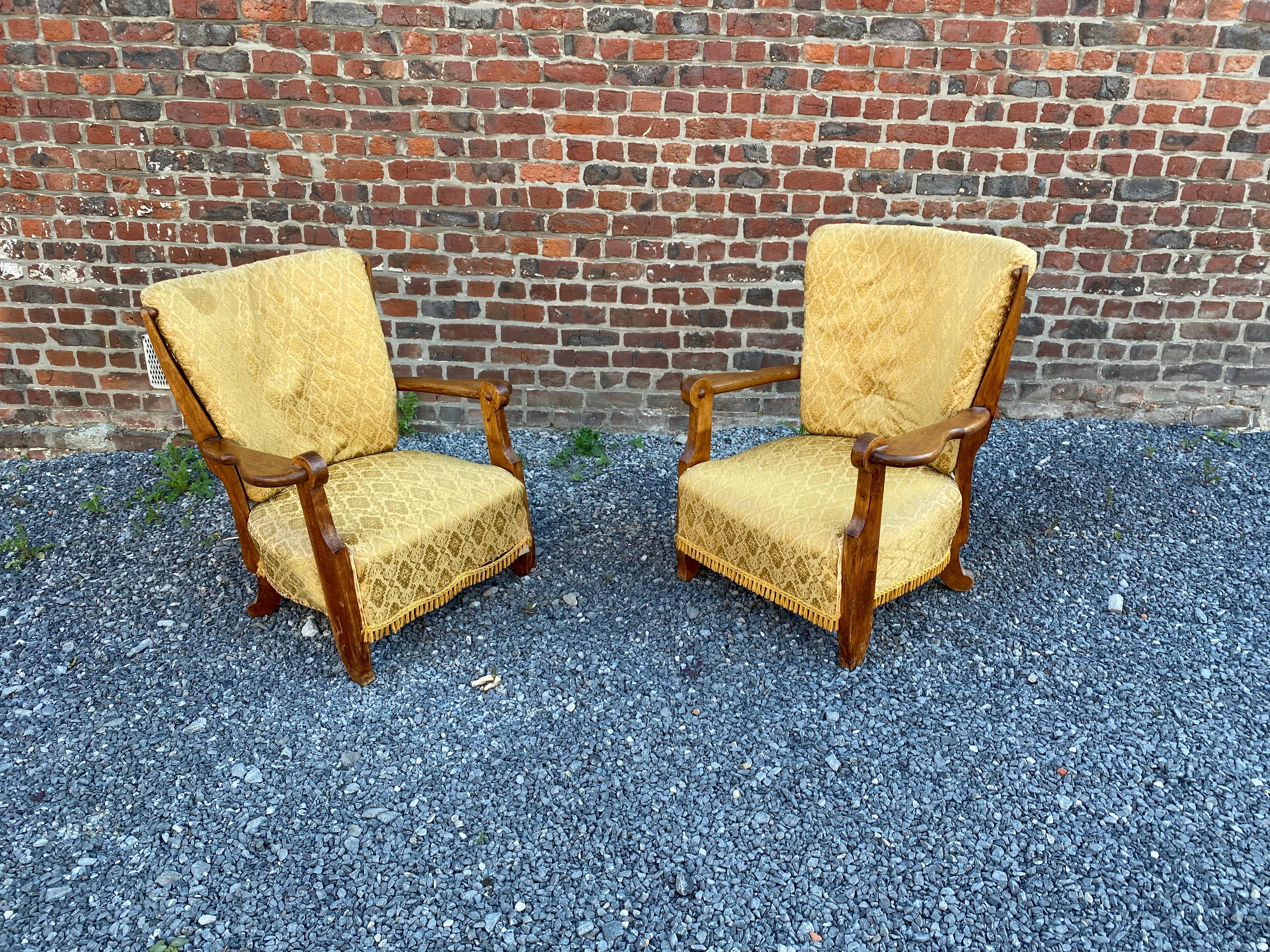 Guillerme et Chambron, pair of oak armchairs. Edition Votre Maison, circa 1950.

the price is for 1 armchair
Two armchairs are available 