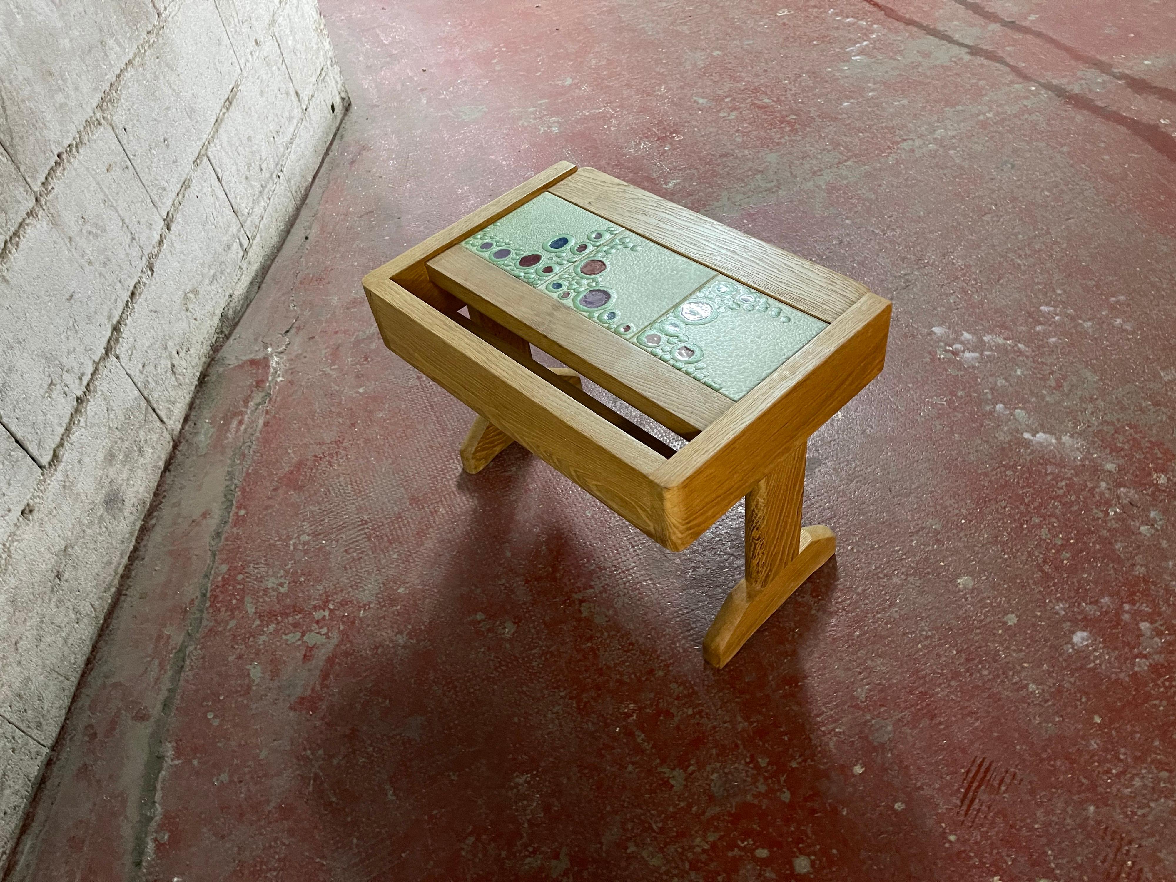 A pair of oak and tiles nightstand Guillerme et Chambron Edition votre Maison, circa 1960.