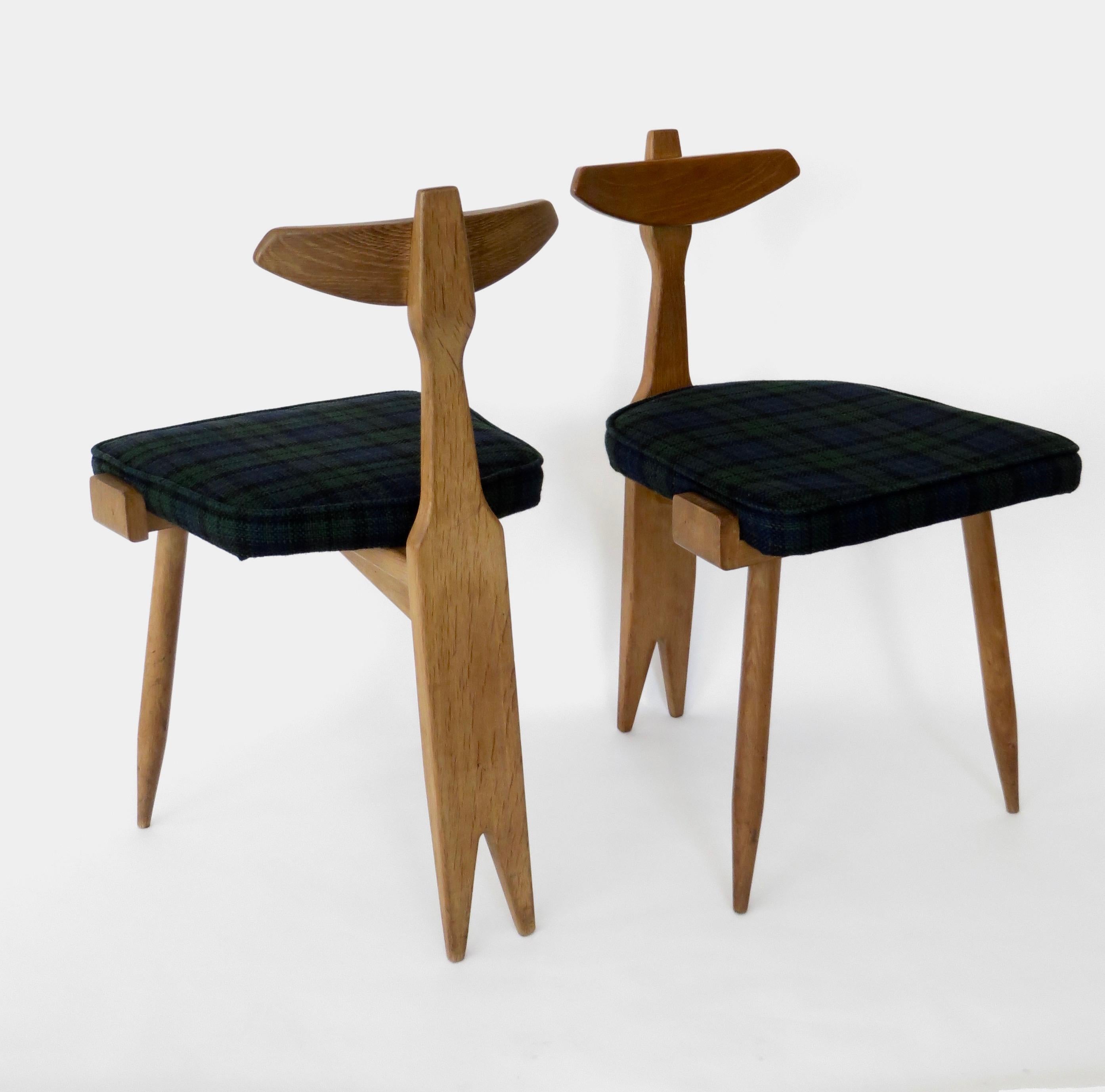 Mid-Century Modern Guillerme et Chambron Pair of Side or Vanity Tripod Chairs Edition Votre Maison