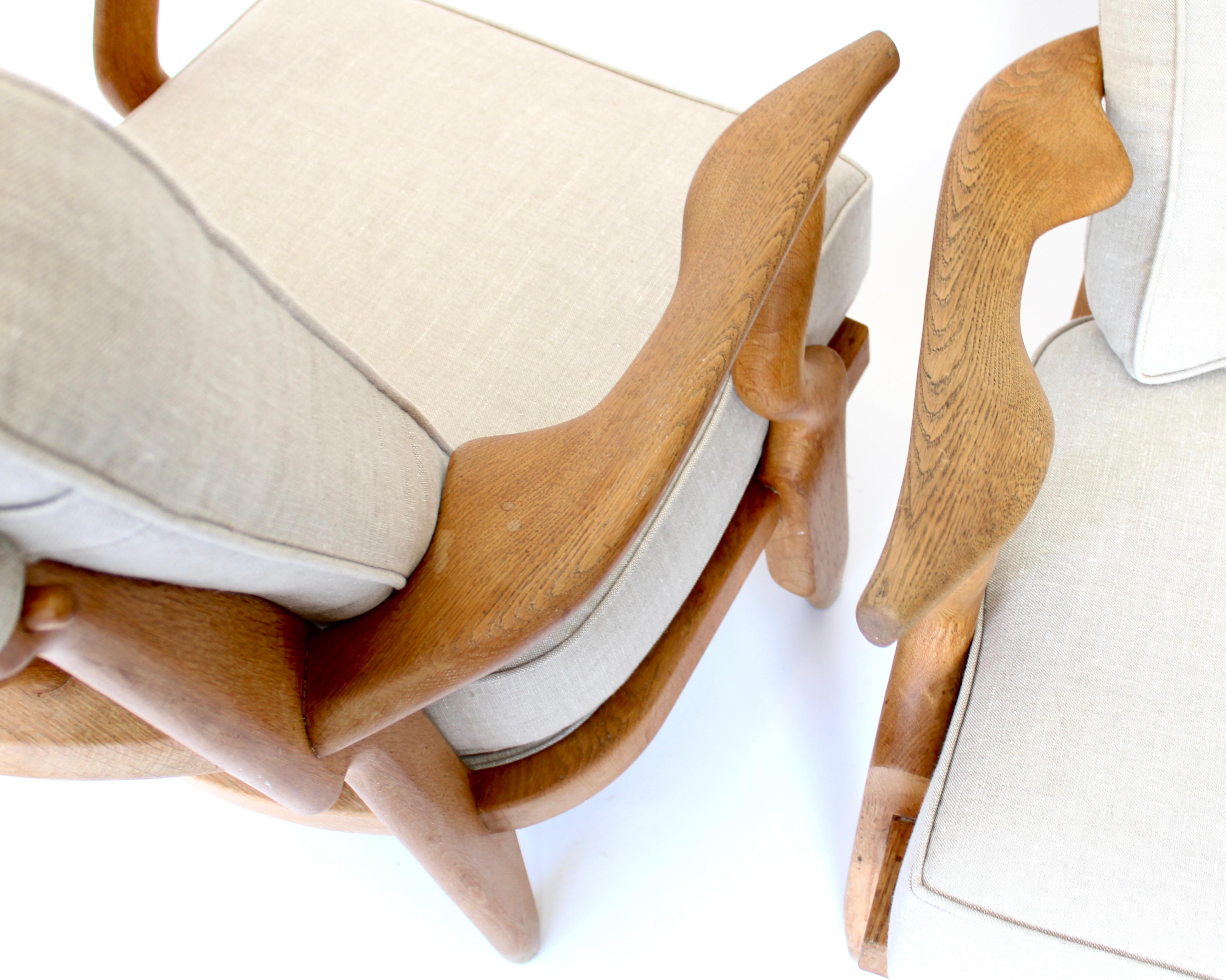 Guillerme et Chambron Petite Repos Pair of French Lounge Chairs Votre Maison en vente 12