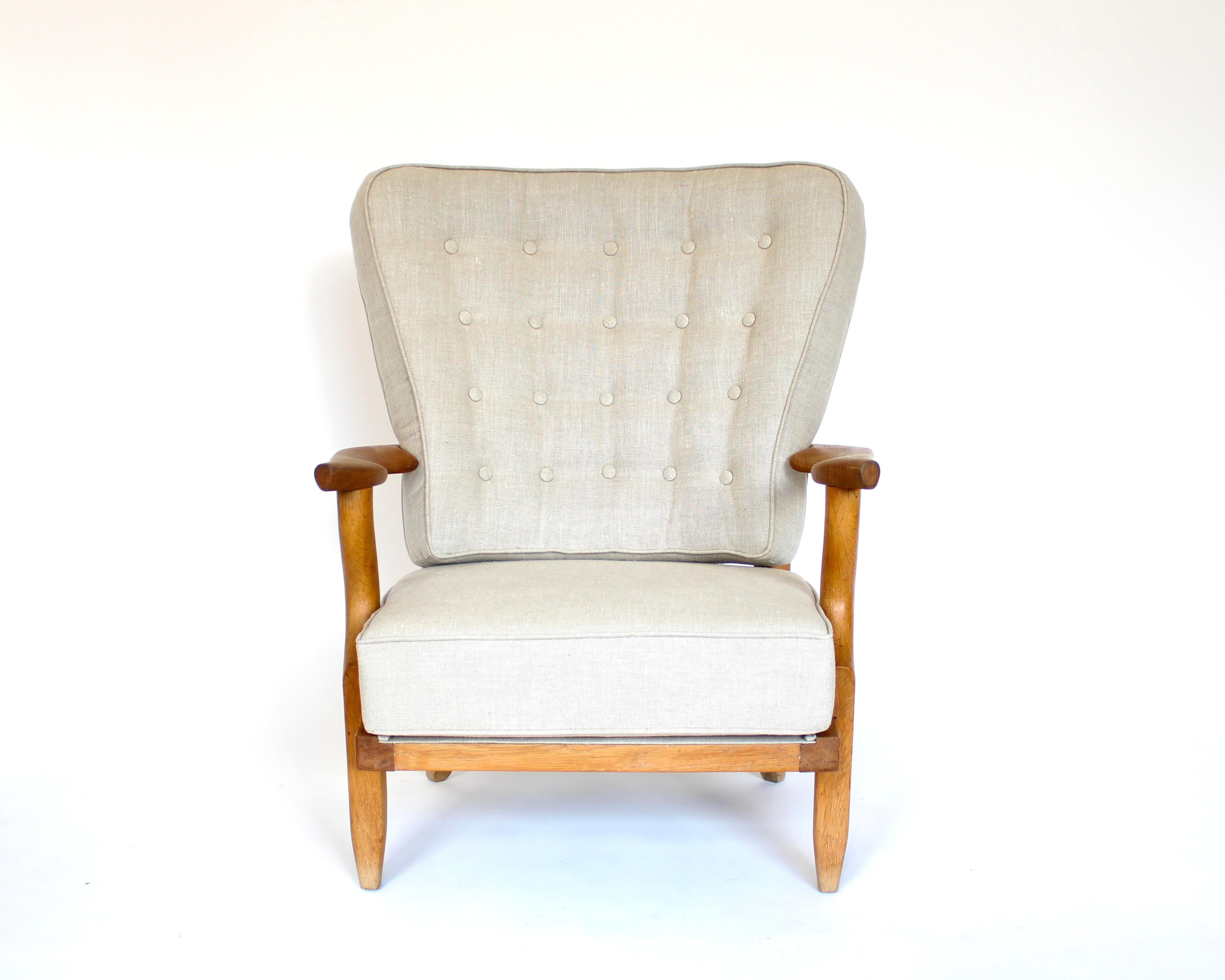 Tissu Guillerme et Chambron Petite Repos Pair of French Lounge Chairs Votre Maison en vente