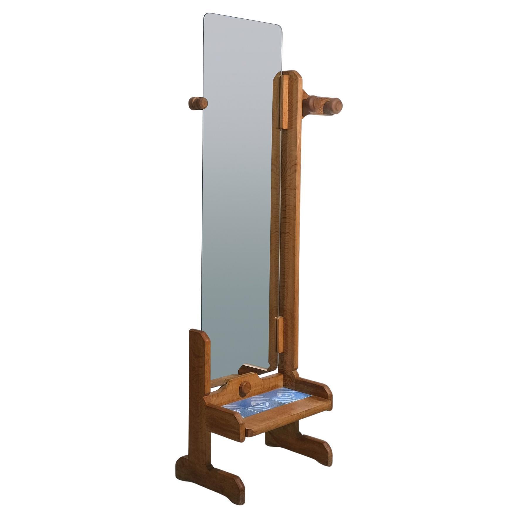 Guillerme et Chambron 'Psyche' Miroir sur pied avec étagère en céramique en vente