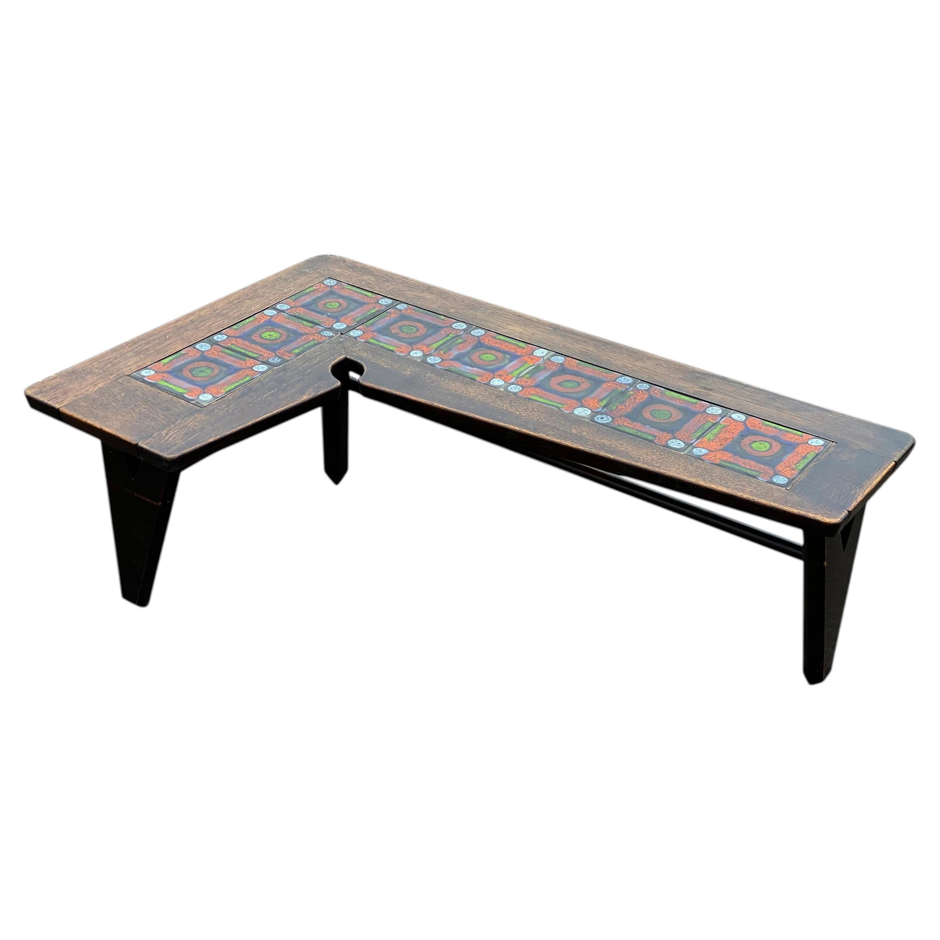 Guillerme et Chambron, Rare table basse en Oak et céramique, circa 1950-1960 en vente