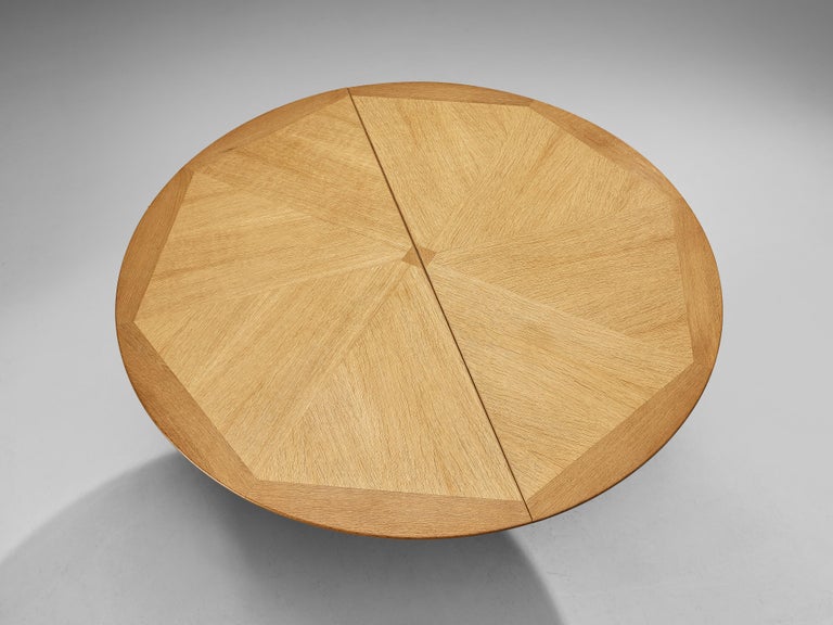 Rare Guillerme et Chambron Round Dining Table in Oak, W 58 inch.  7