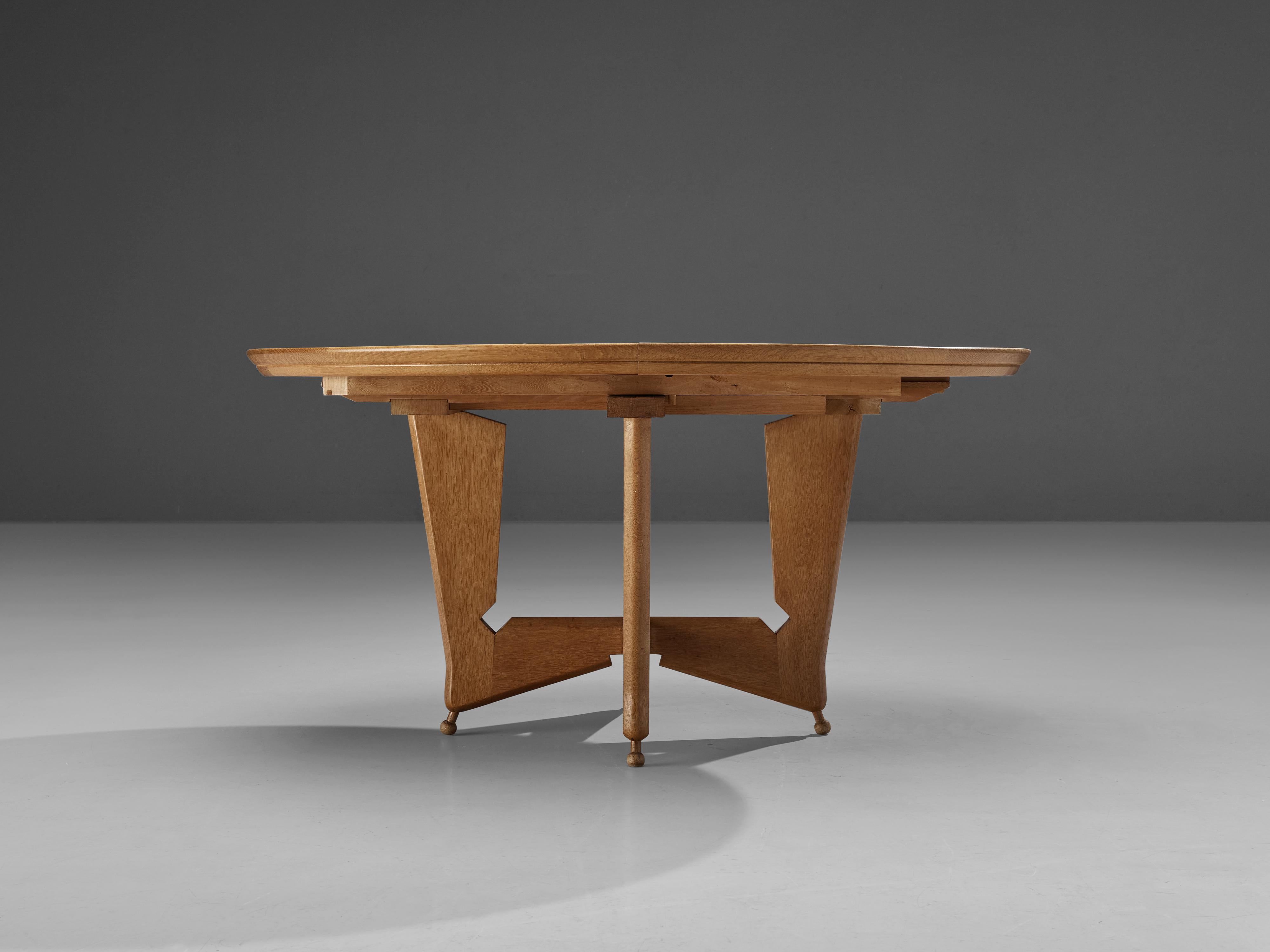Art Deco Rare Guillerme et Chambron Round Dining Table in Oak, W 58 inch.