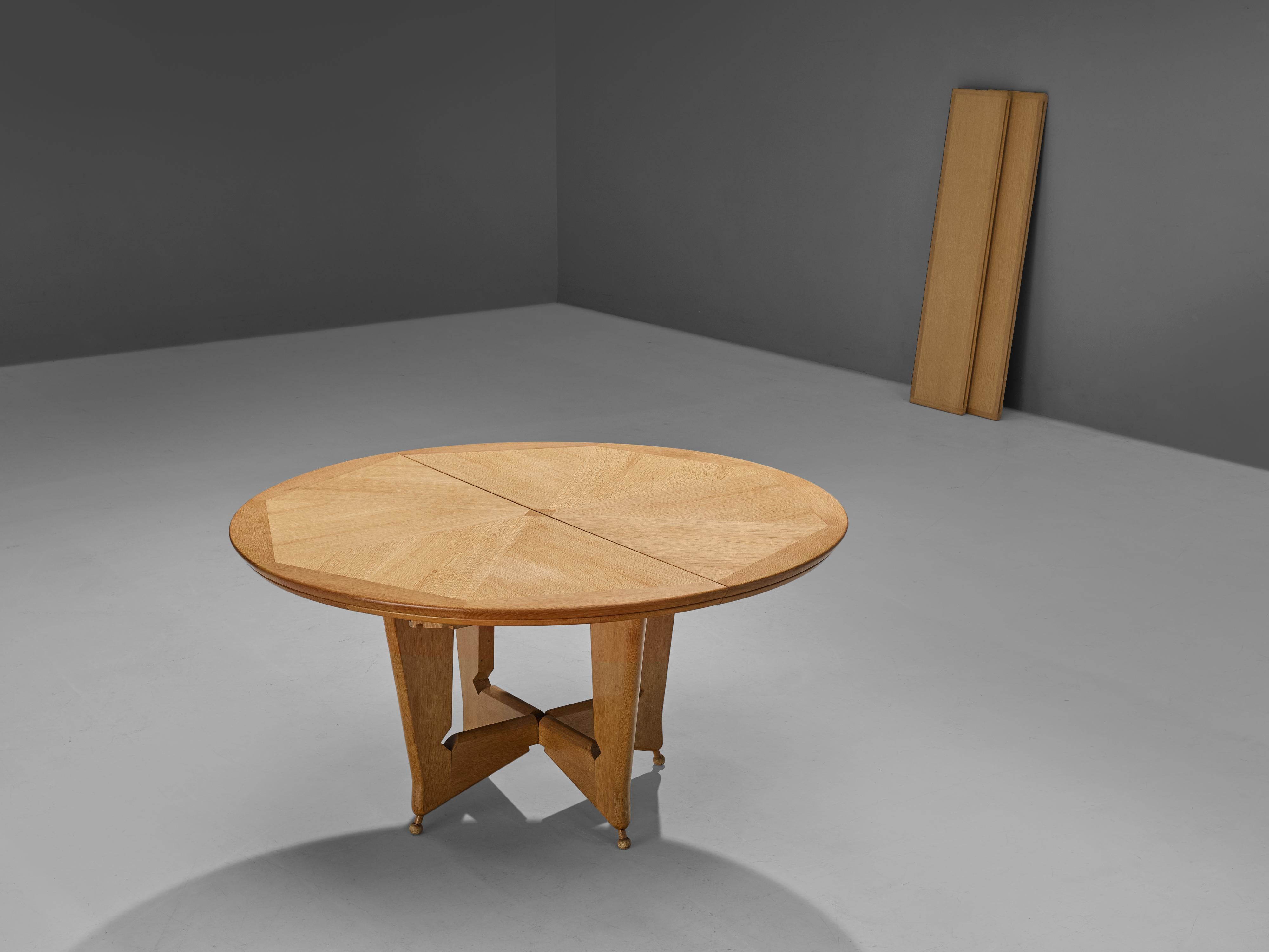 Rare Guillerme et Chambron Round Dining Table in Oak, W 58 inch. 1