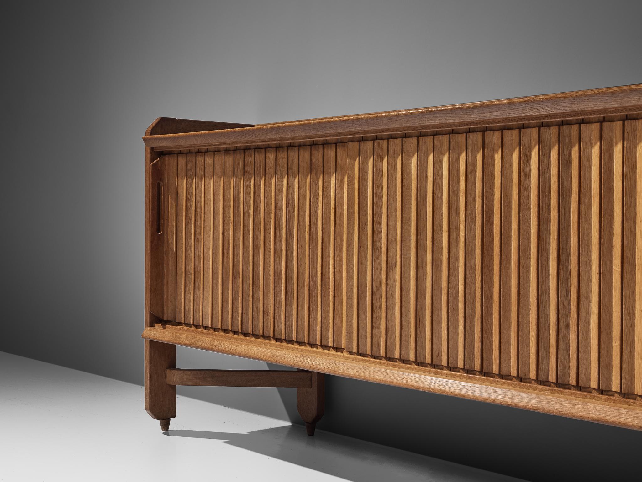 Mid-20th Century Guillerme et Chambron 'Saint-Véran' Sideboard with Table Lamp