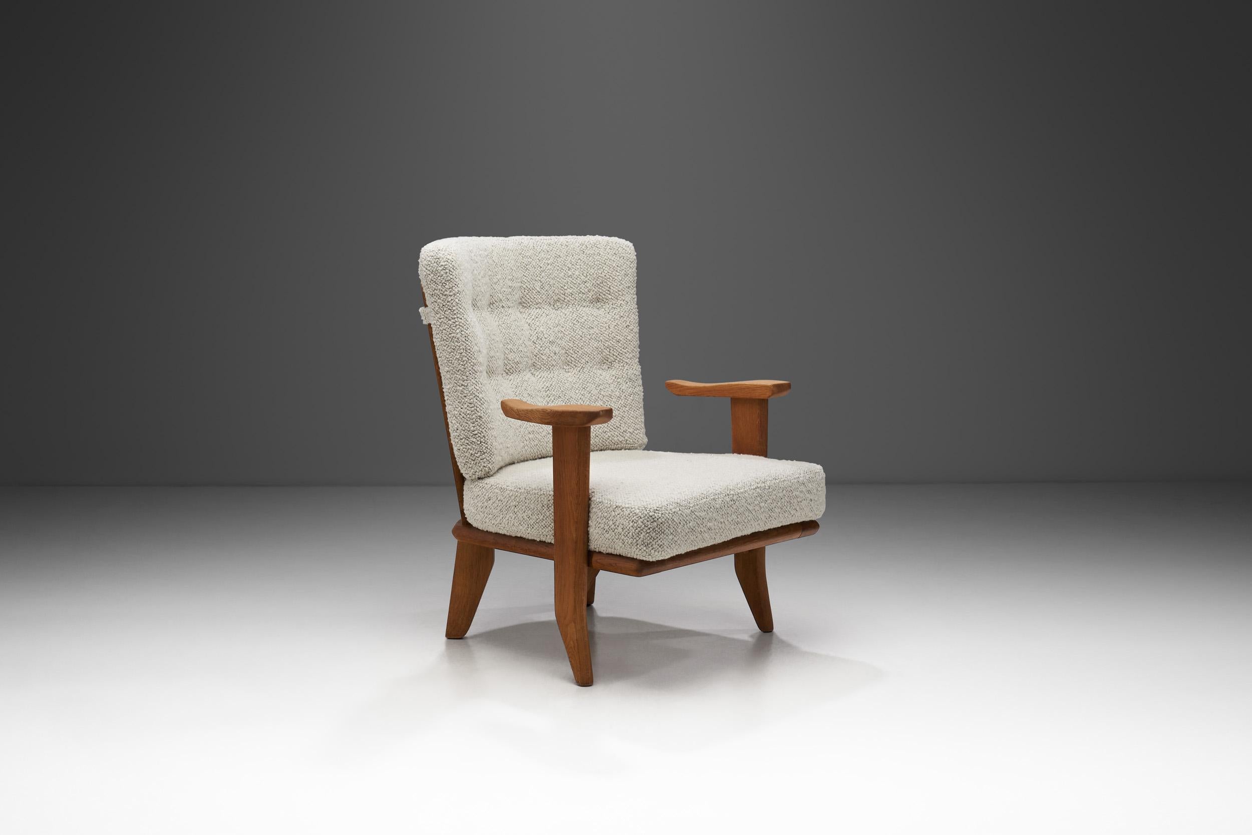 French Guillerme et Chambron Sculpted Oak Lounge Chair for Votre Maison, France 1950s