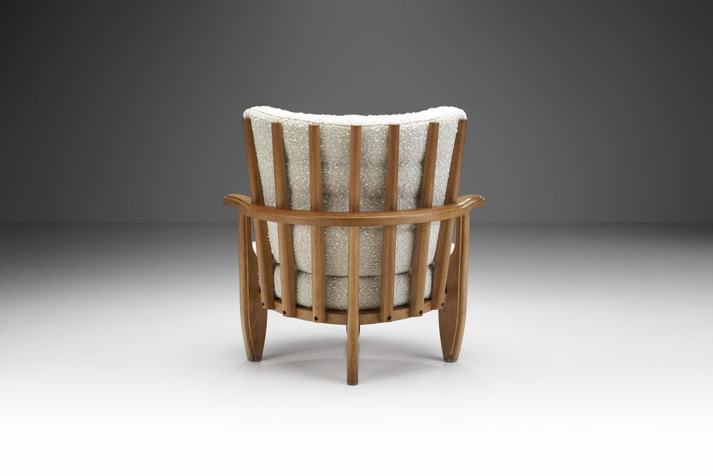 Silla escultórica de roble Guillerme et Chambron para Votre Maison, Francia Años 50 mediados del siglo XX en venta