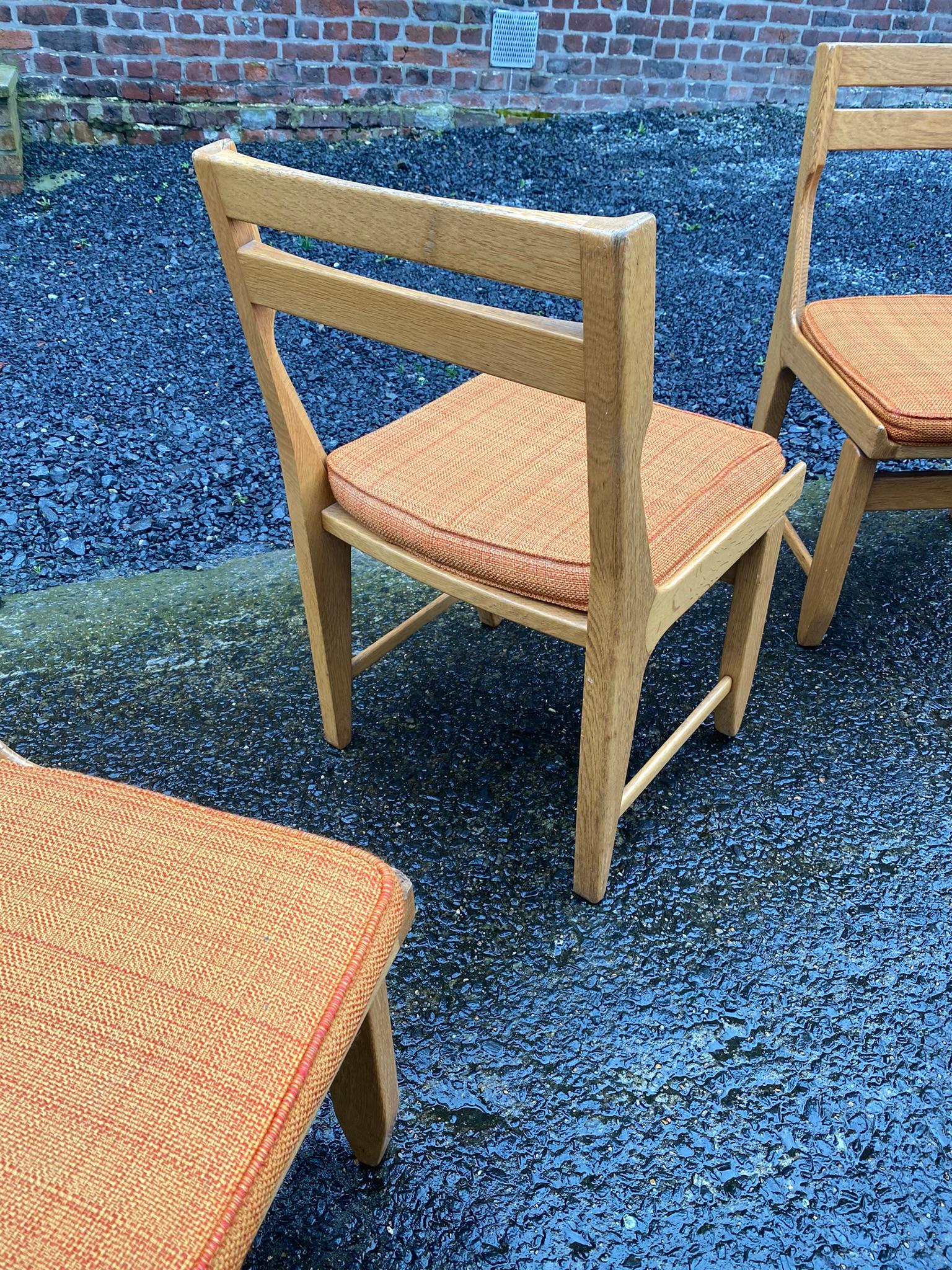 Guillerme et Chambron, Set of 6 Oak Chairs, Edition Votre Maison, 1970 For Sale 5