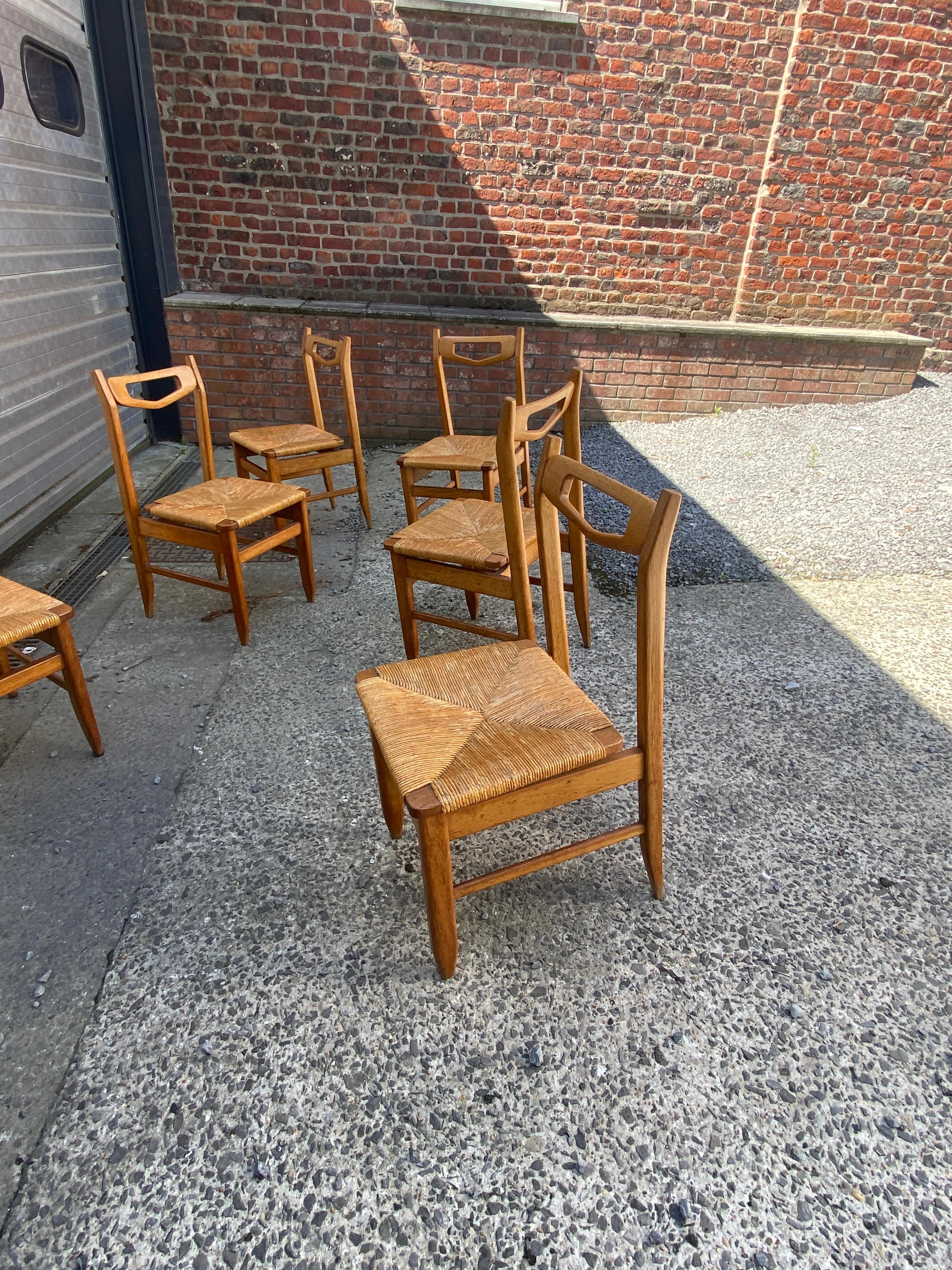 Mid-Century Modern Guillerme et Chambron, Set of 6 Oak Chairs, Edition Votre Maison, circa 1960 For Sale