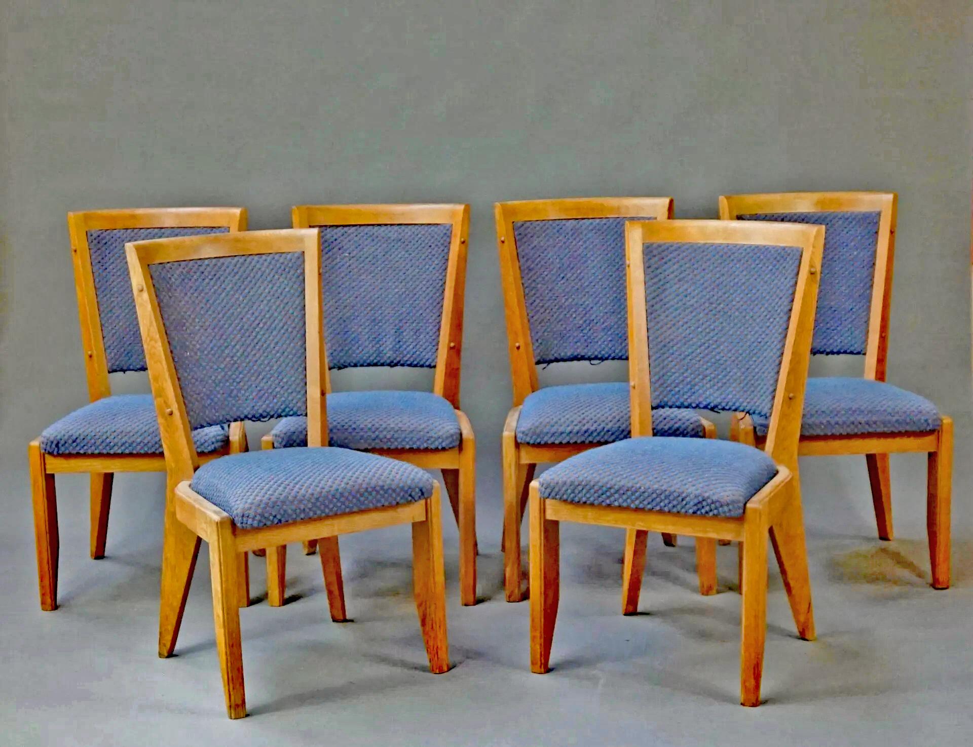 Français Guillerme et Chambron, Ensemble de 6 chaises en Oak, Edition Votre Maison, circa 1960 en vente
