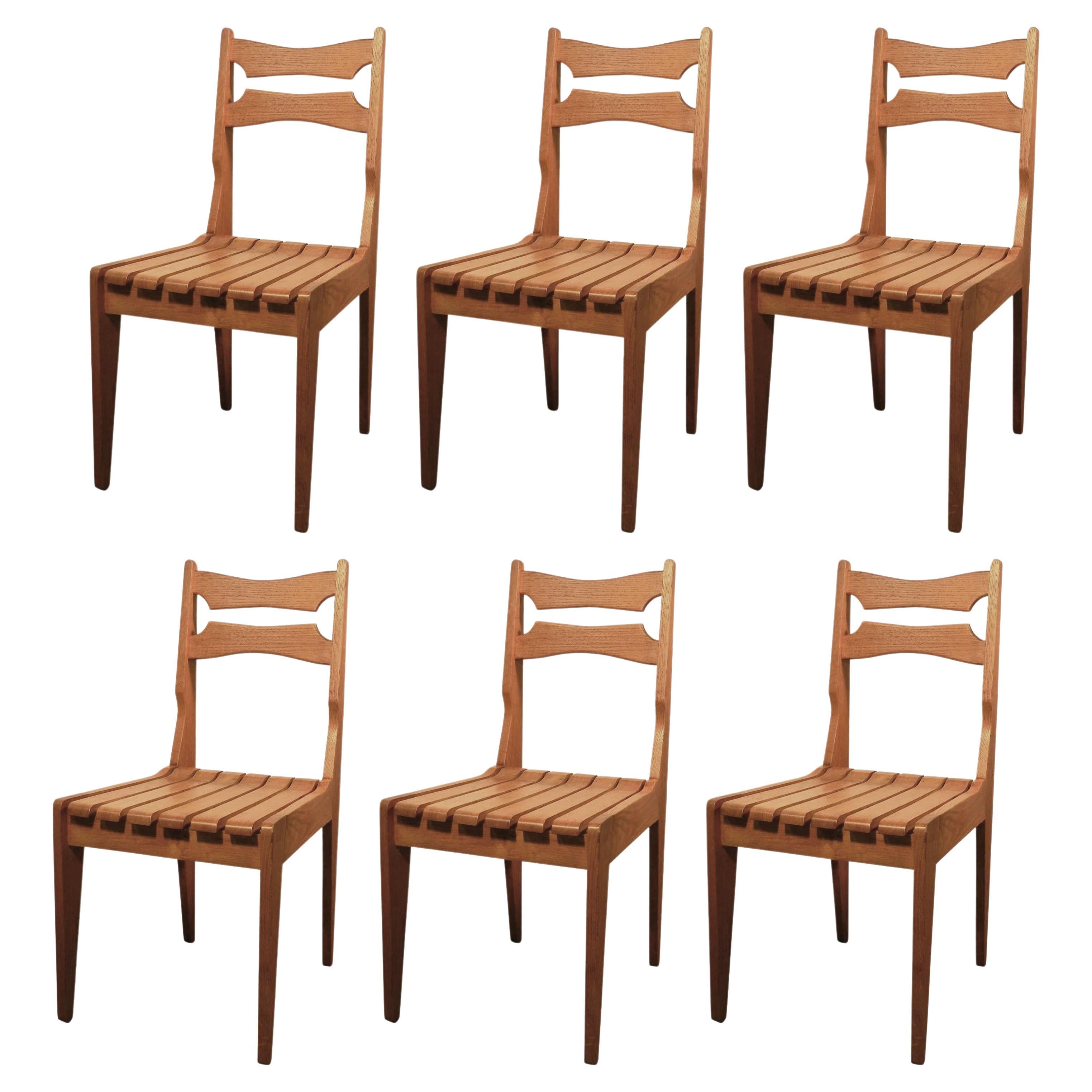Guillerme et Chambron, Set of 6 Oak Chairs, Edition Votre Maison, circa 1960 en vente
