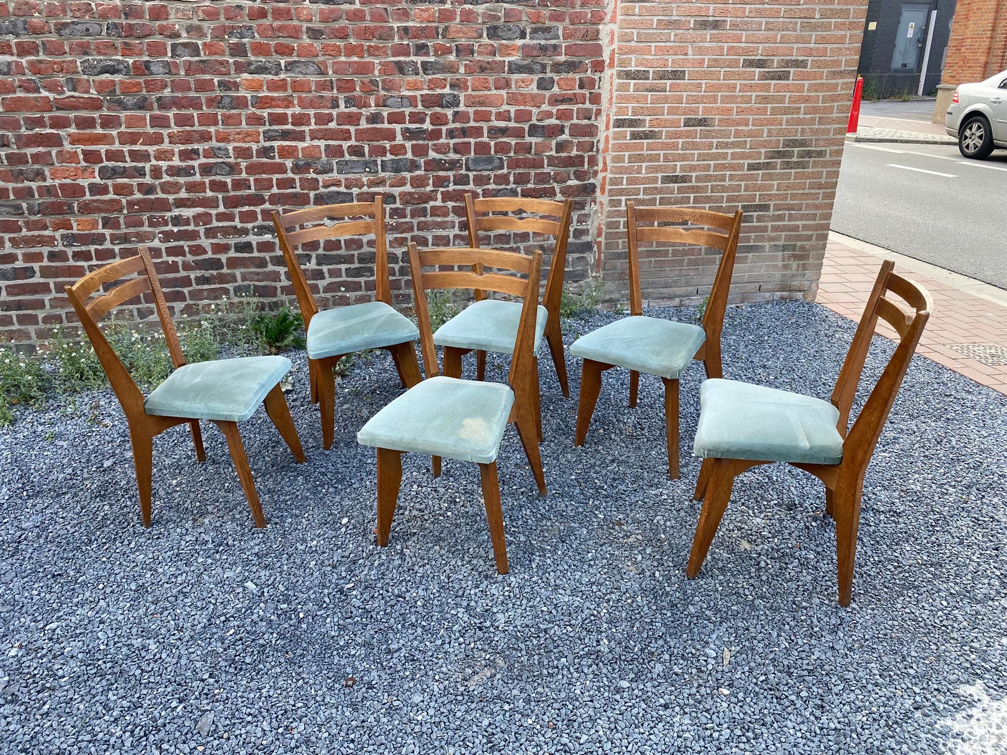 Guillerme et Chambron, set of 6 oak chairs, Edition Votre Maison circa 1970.