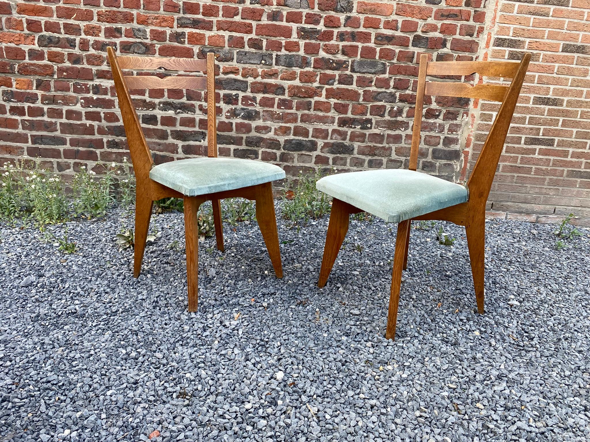 Guillerme et Chambron, Set of 6 Oak Chairs, Edition Votre Maison, circa 1970 In Good Condition For Sale In Saint-Ouen, FR