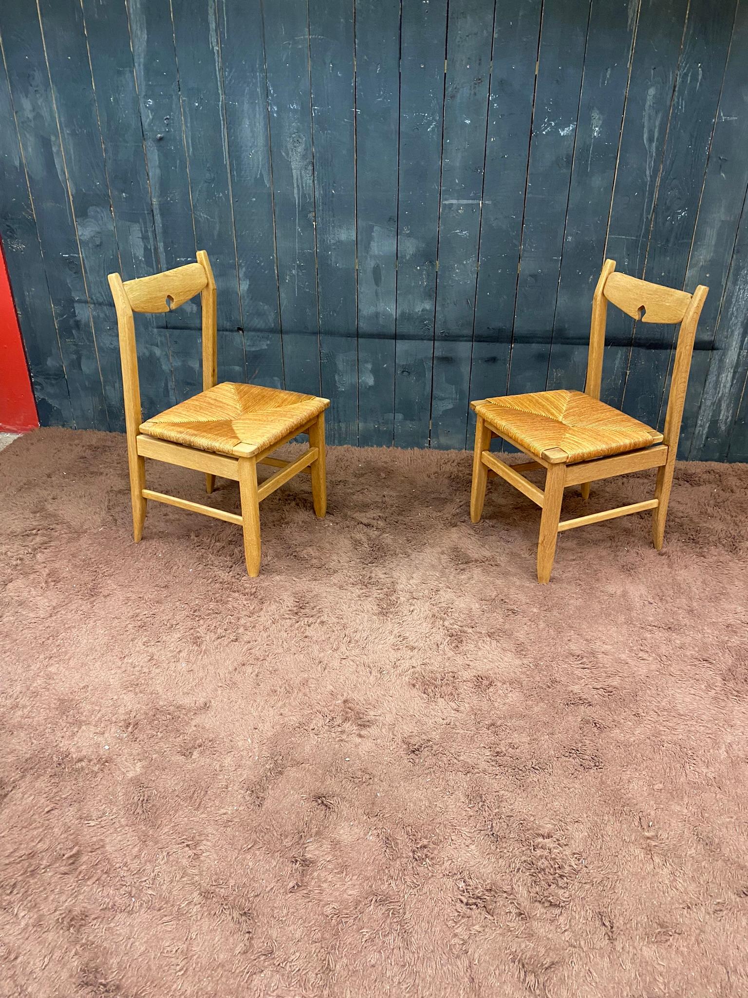 Set aus 4 Stühlen von Guillerme et Chambron, Auflage Votre Maison, um 1970 im Zustand „Gut“ im Angebot in Saint-Ouen, FR