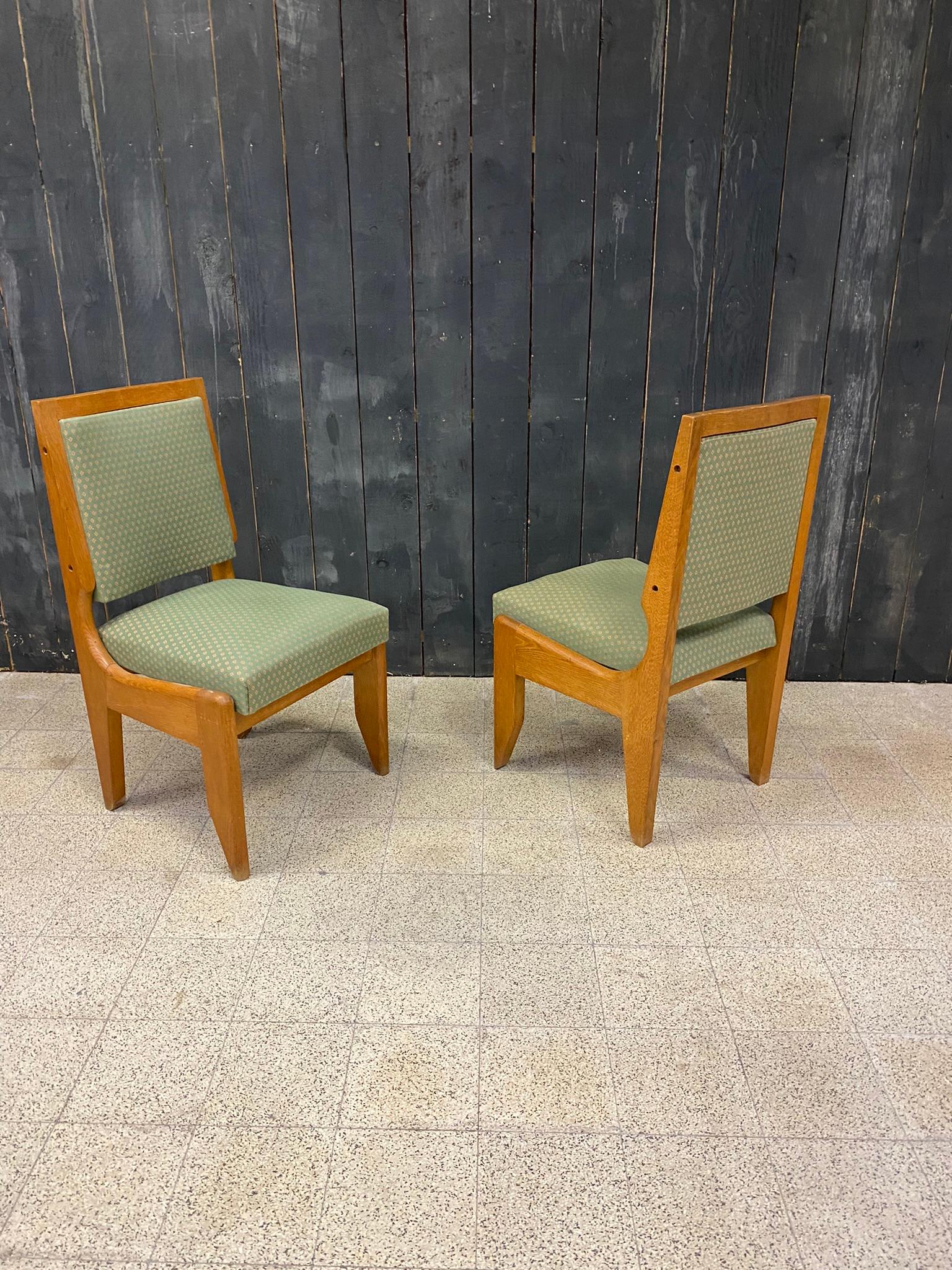 Guillerme et Chambron, Set of 8 Oak Chairs, Edition Votre Maison, circa 1960 For Sale 4