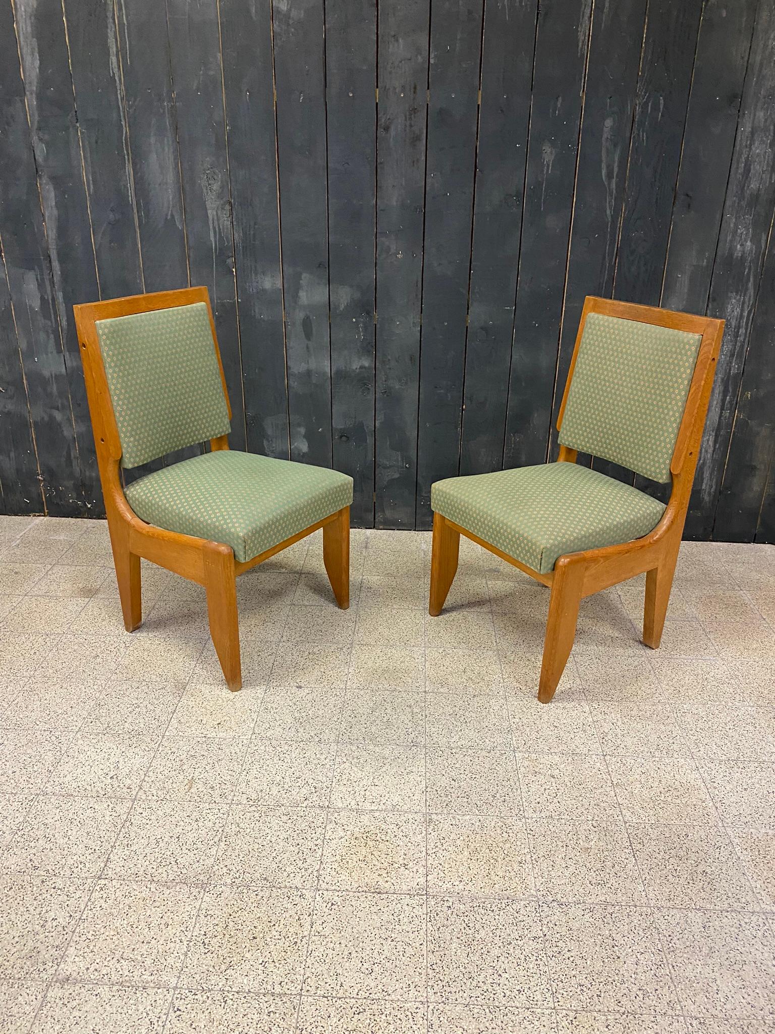 Guillerme et Chambron, Set of 8 Oak Chairs, Edition Votre Maison, circa 1960 In Good Condition For Sale In Saint-Ouen, FR
