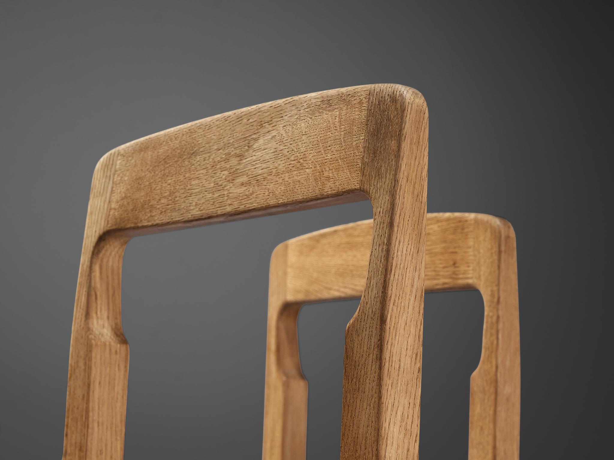 Guillerme & Chambron Set of Four Dining Chairs in Solid Oak In Good Condition For Sale In Waalwijk, NL