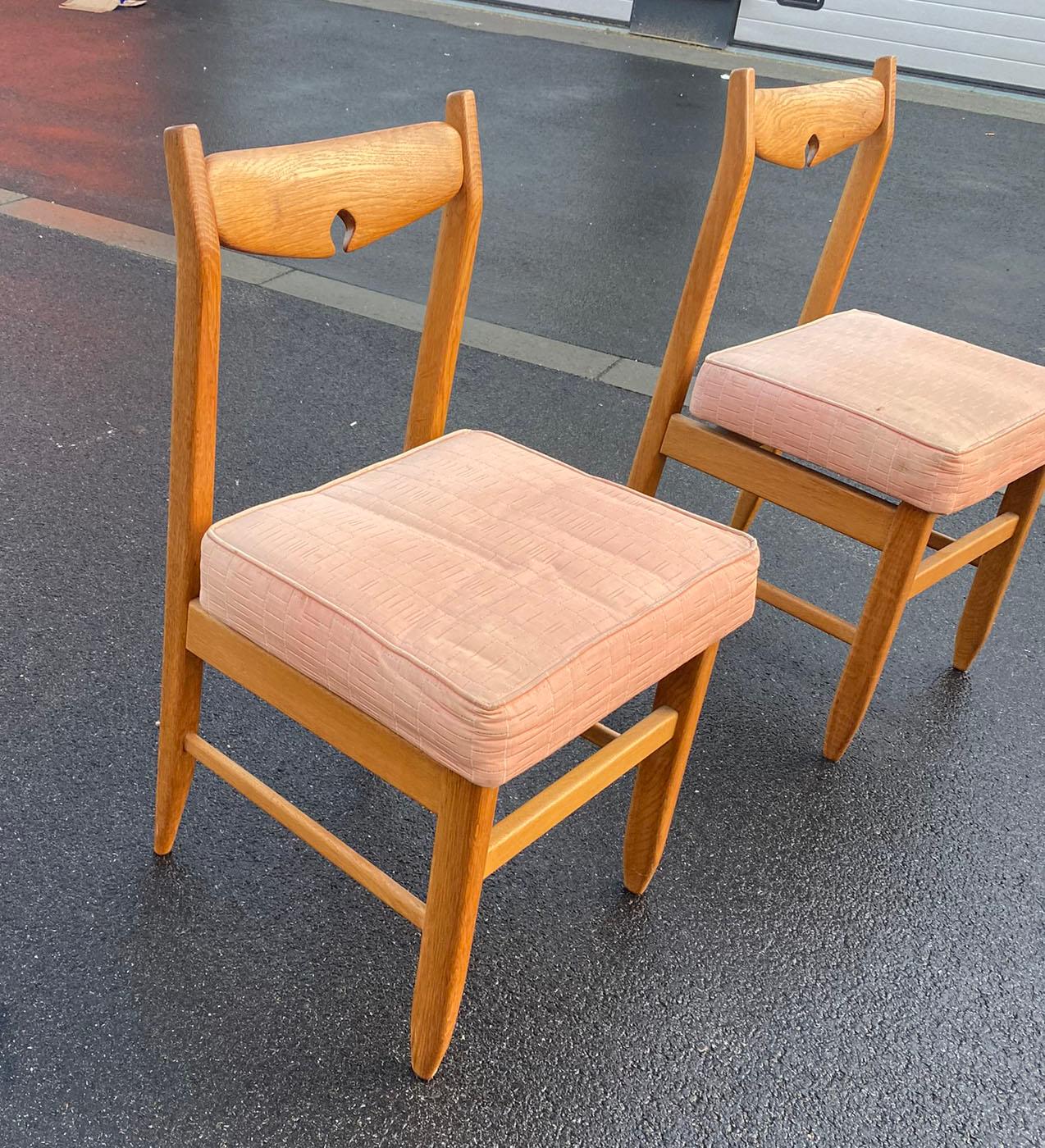 Mid-Century Modern Guillerme et Chambron, Set of Four Oak Chairs, Edition Votre Maison, circa 1970 For Sale