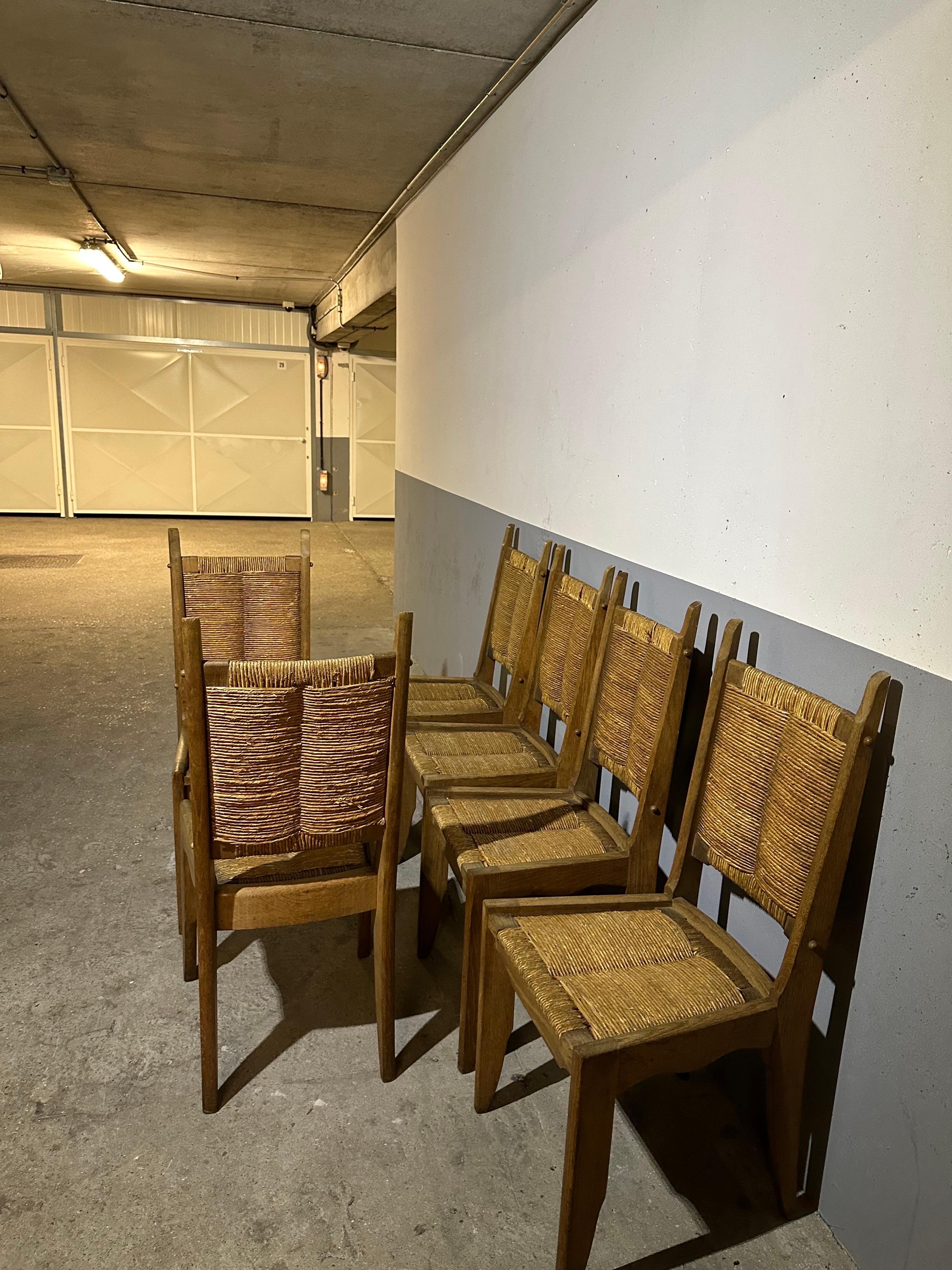 Guillerme et Chambron Set of Six Dining Chairs in Oak and Straw 1