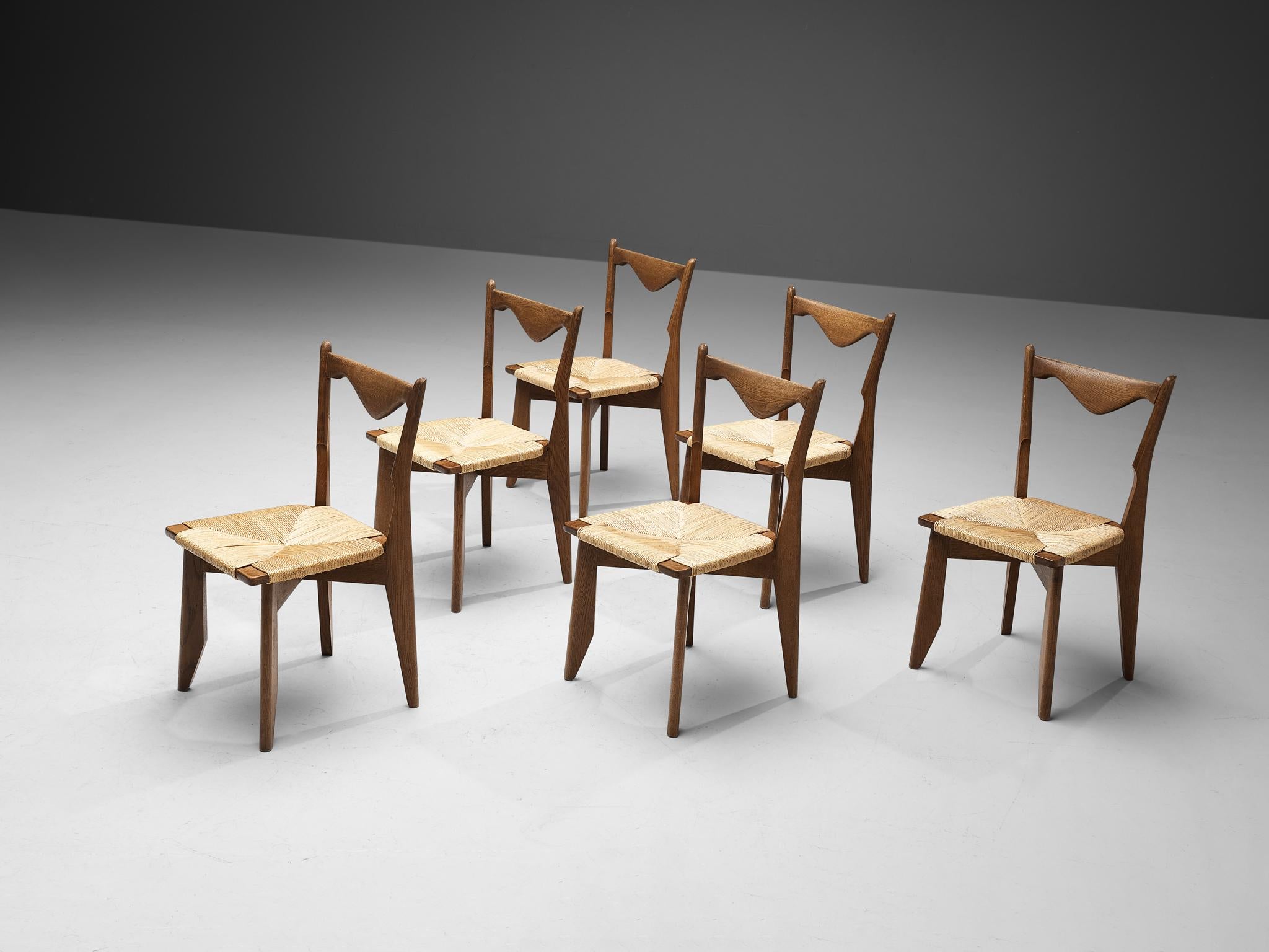 French Guillerme et Chambron Set of Six Dining Chairs in Oak and Straw Seats