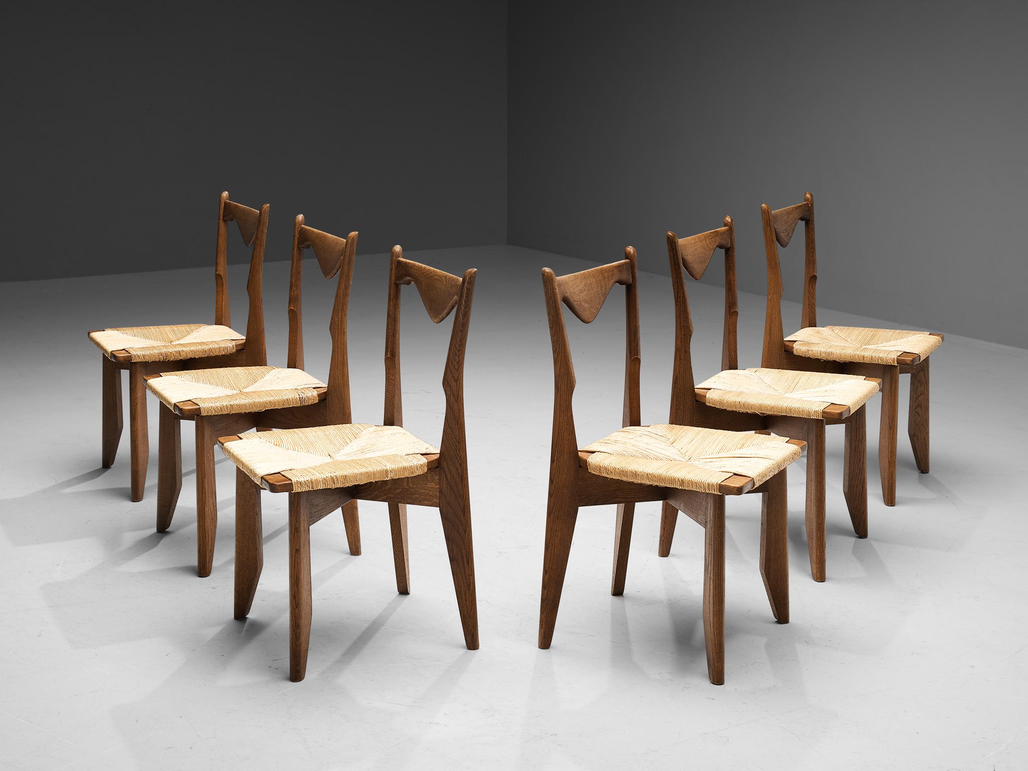 Mid-20th Century Guillerme et Chambron Set of Six Dining Chairs in Oak and Straw Seats